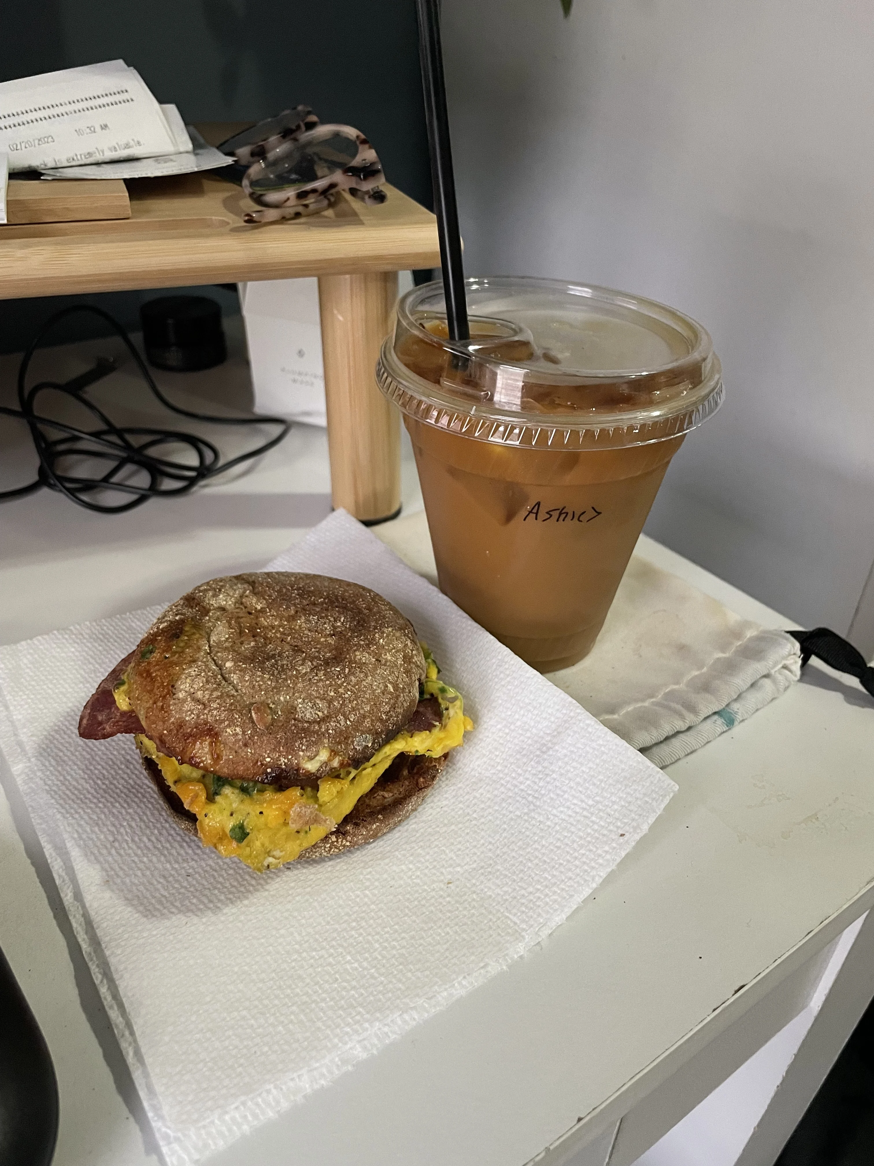 english-muffin-breakfast-sandwiches