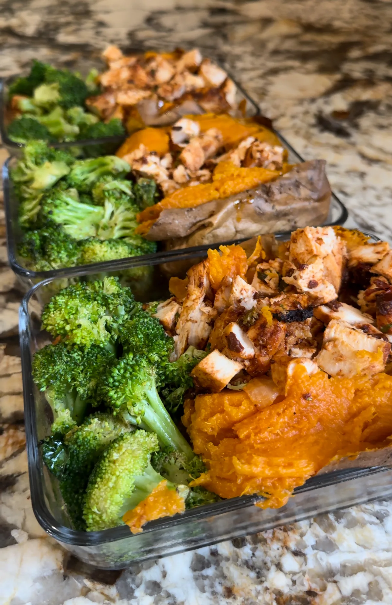 chipotle-chicken-stuffed-sweet-potatoes