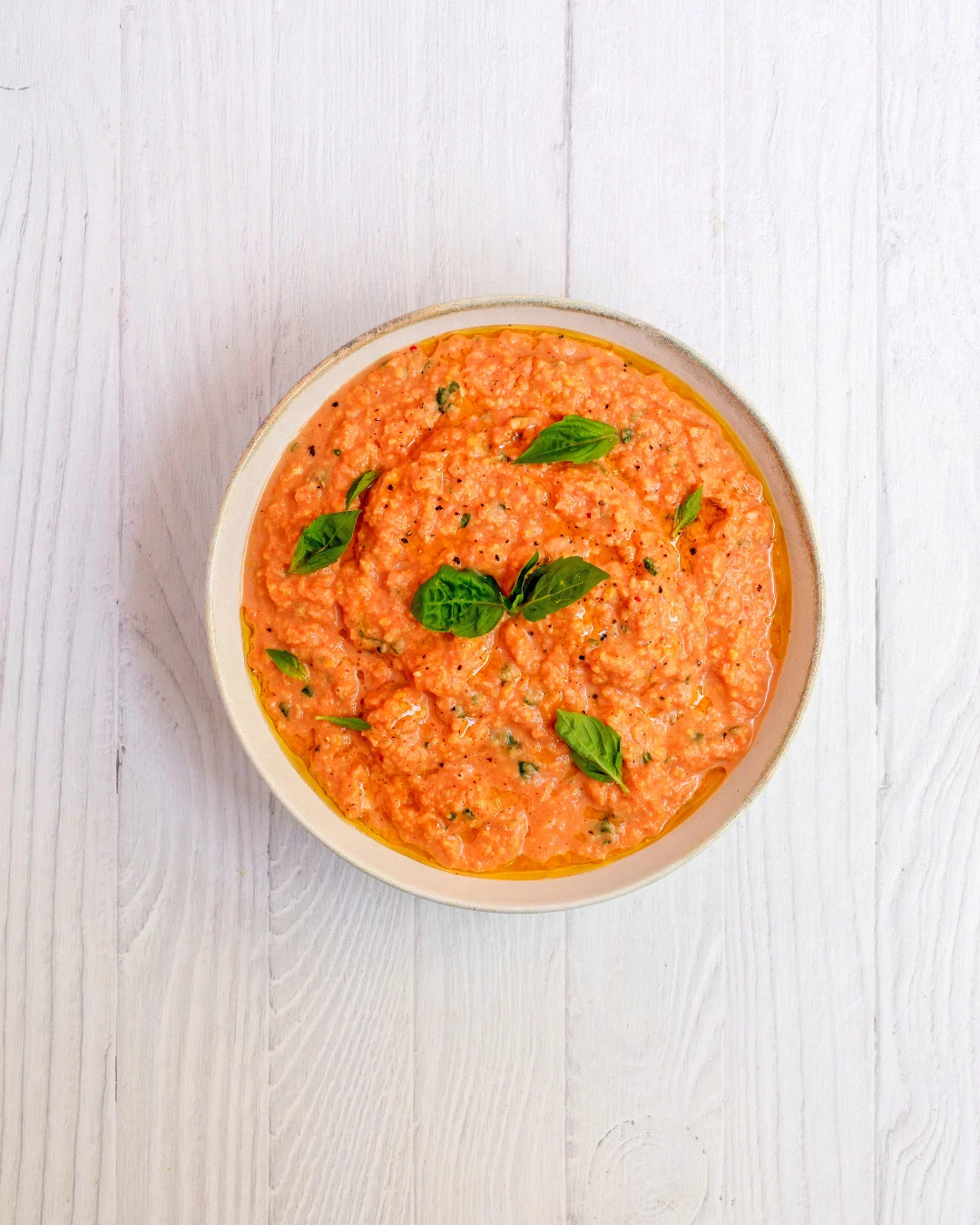 hummus-de-tomate-y-albahaca-tomato-basil-hummus
