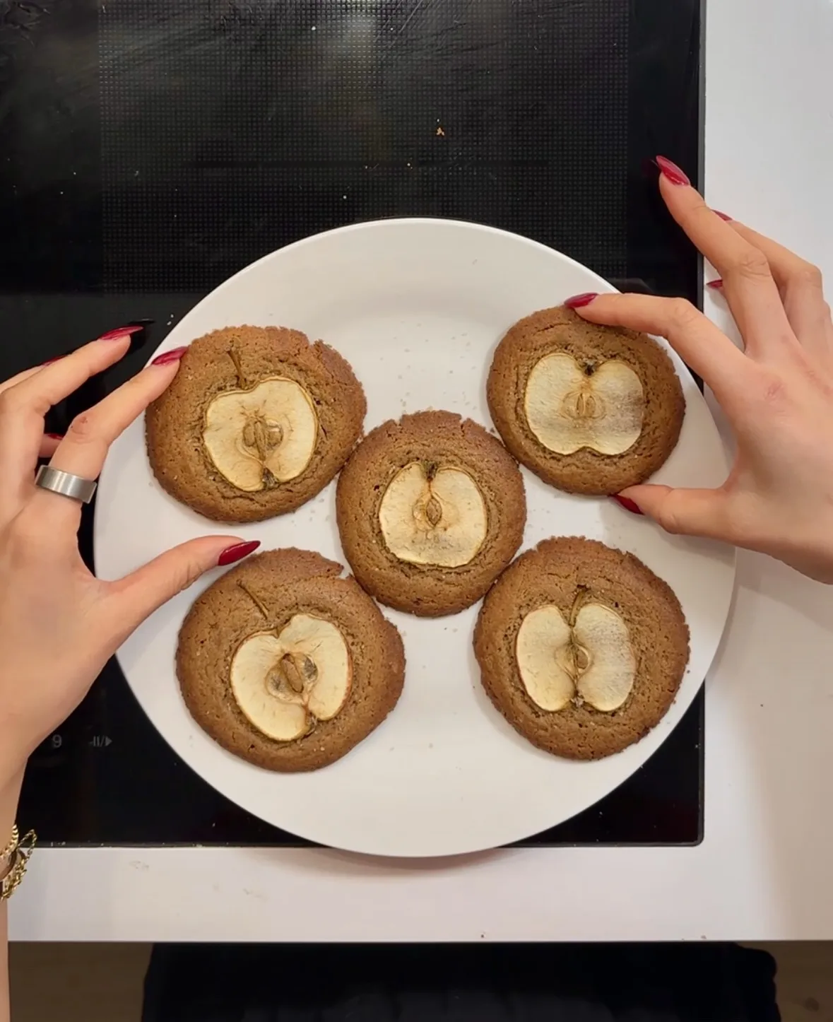 ginger-apple-snaps-(fantastic-mr.-fox)