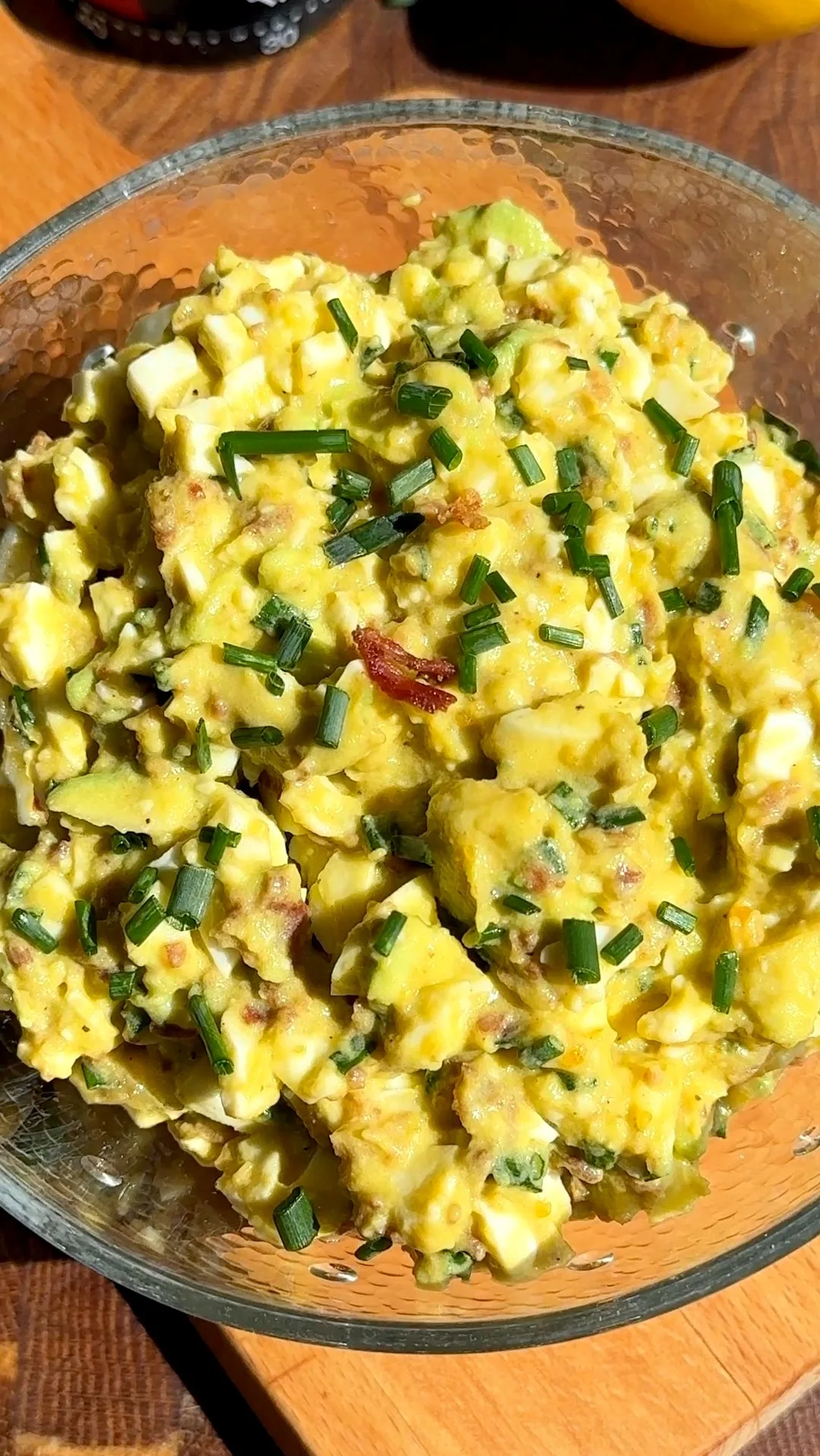 avocado-bacon-egg-salad