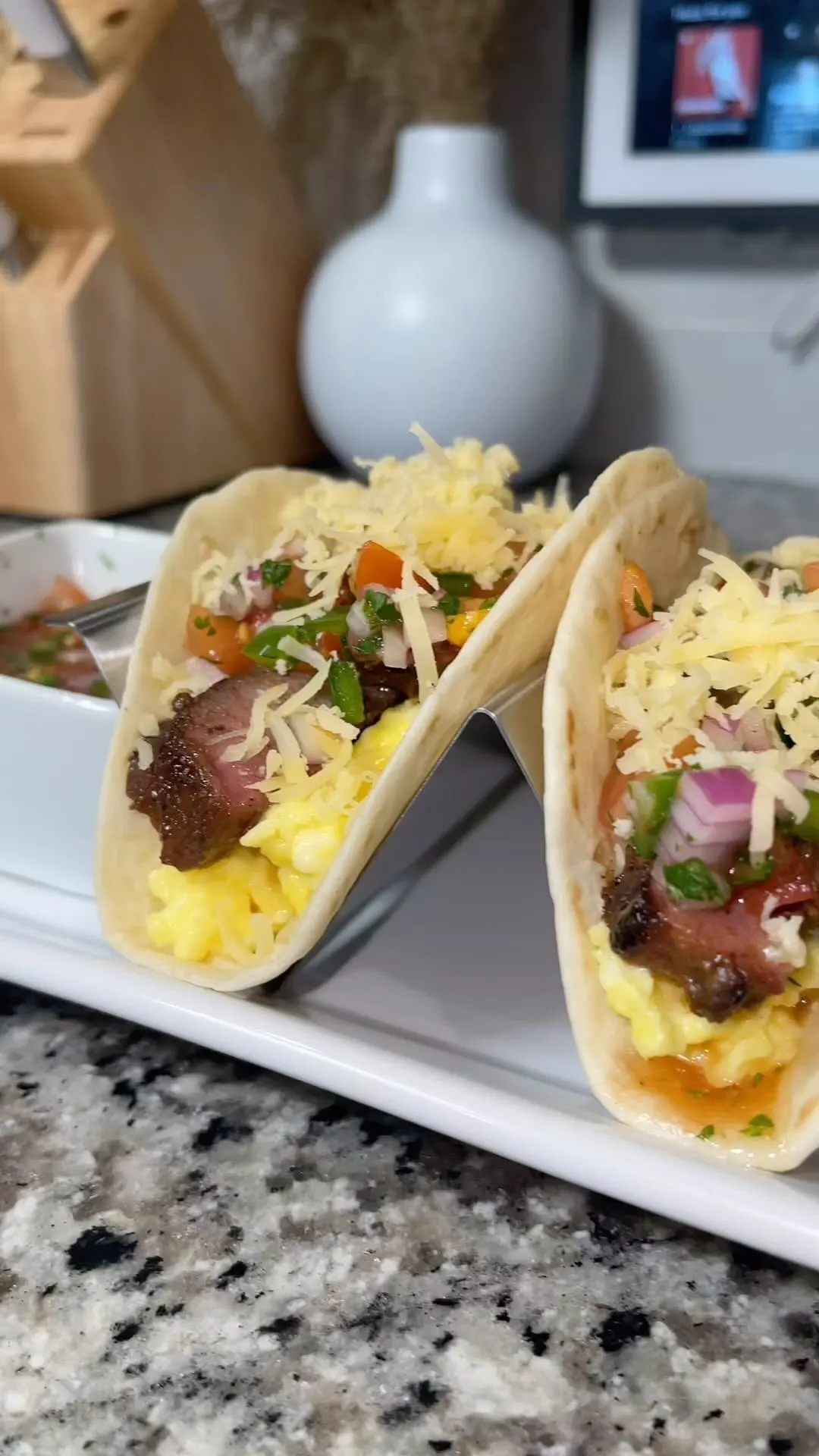 steak-and-egg-breakfast-tacos
