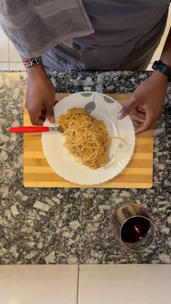manny's-caramelized-onions-creamy-pasta