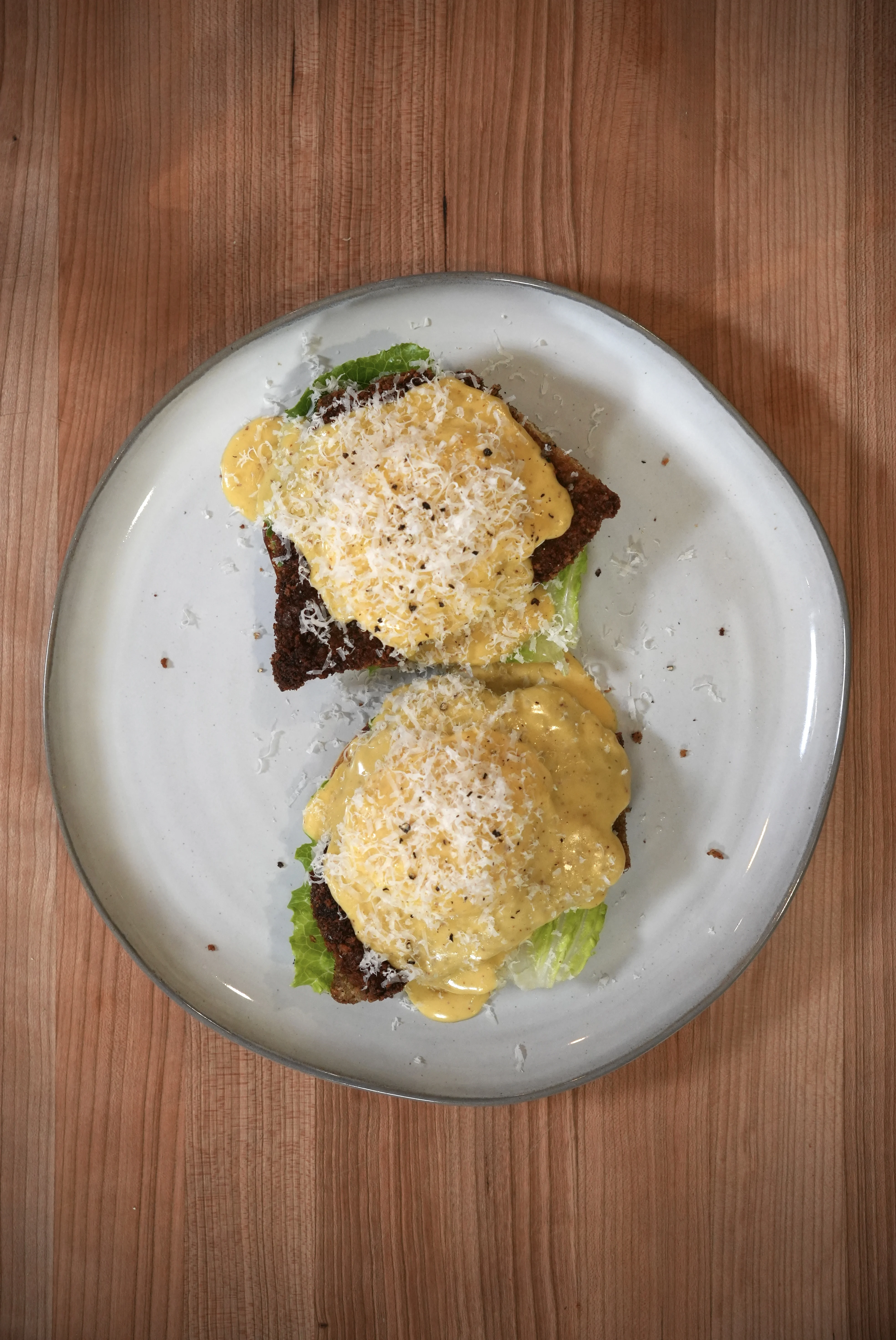 chicken-caesar-salad-eggs-benedict