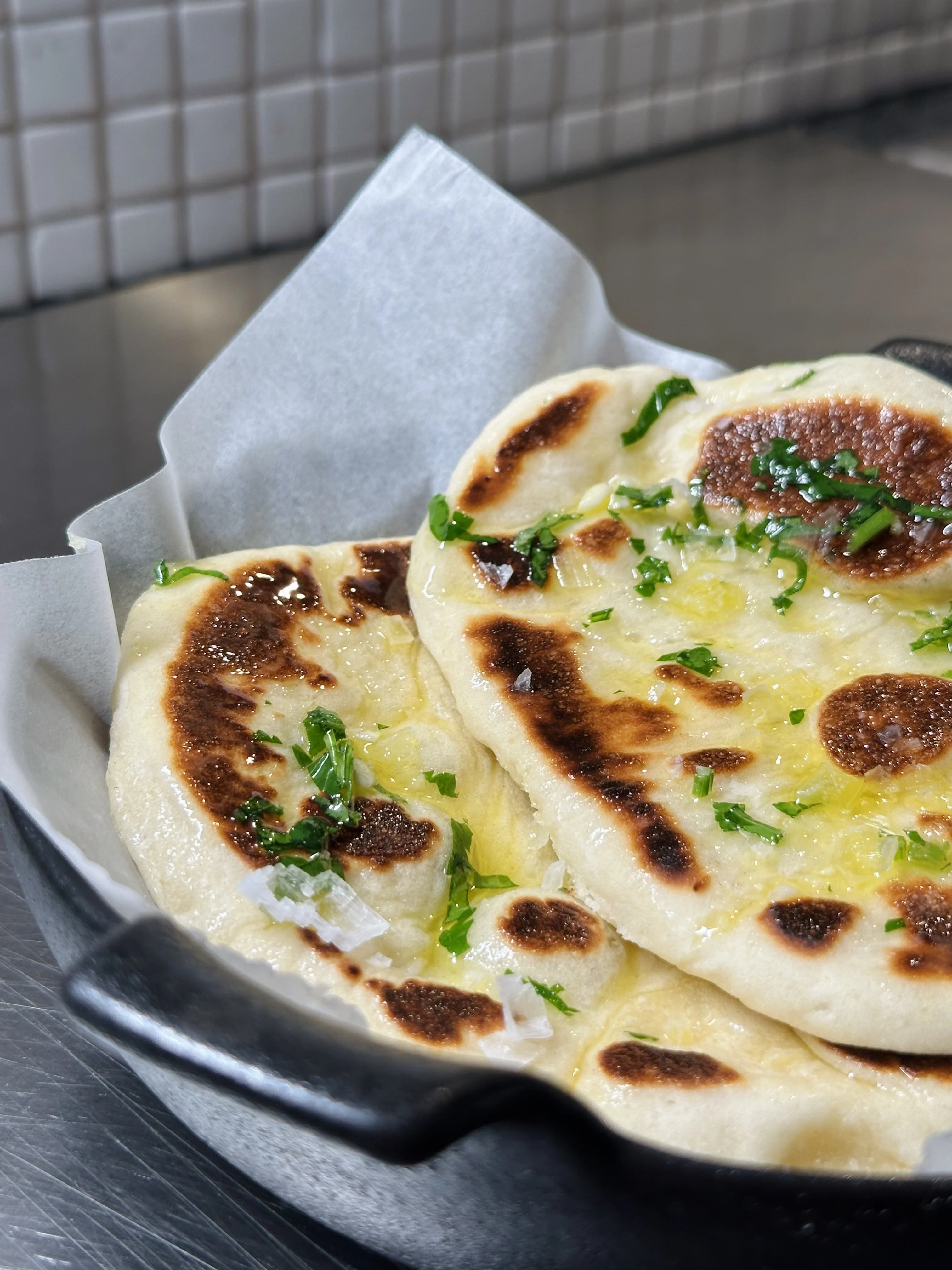 garlic-yoghurt-naan-bread