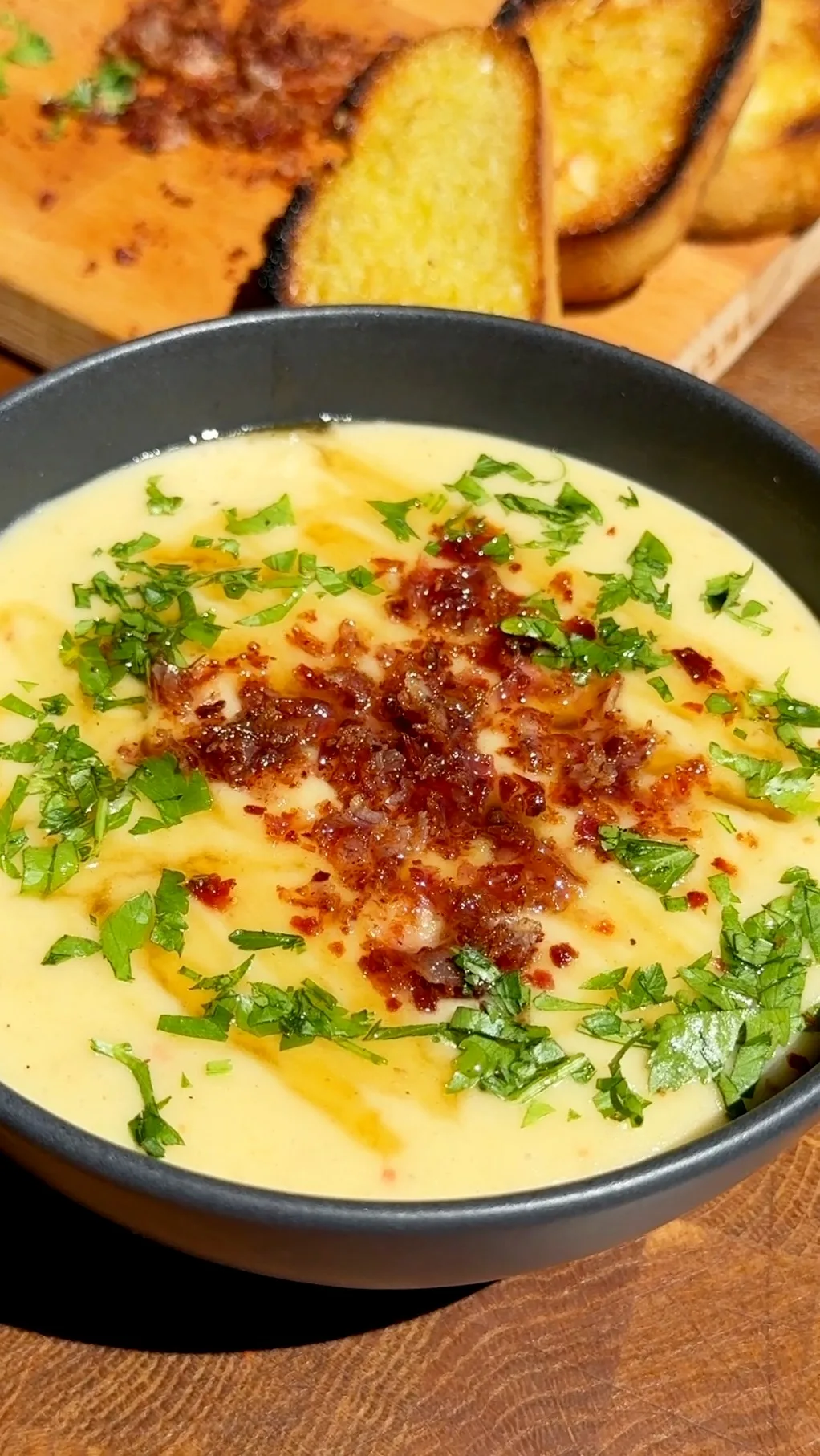 roasted-garlic-potato-soup