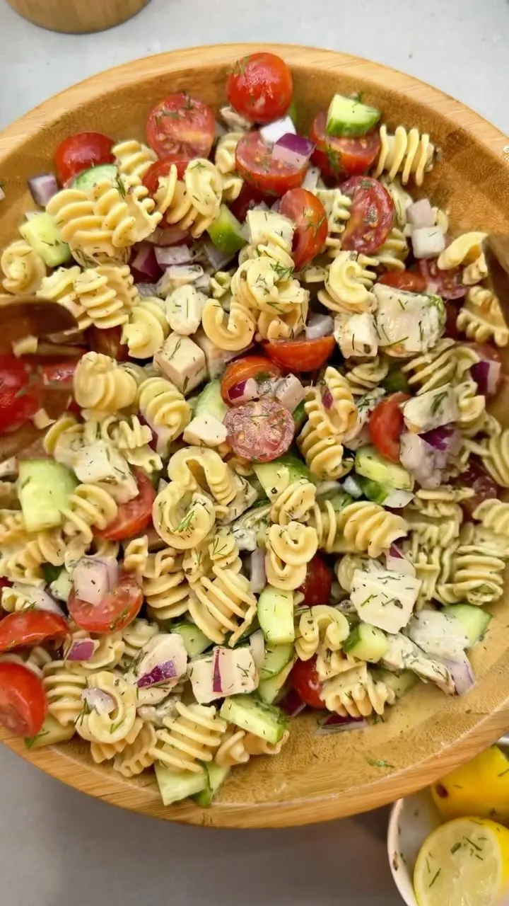 high-protein-lemon-dill-chicken-pasta-salad