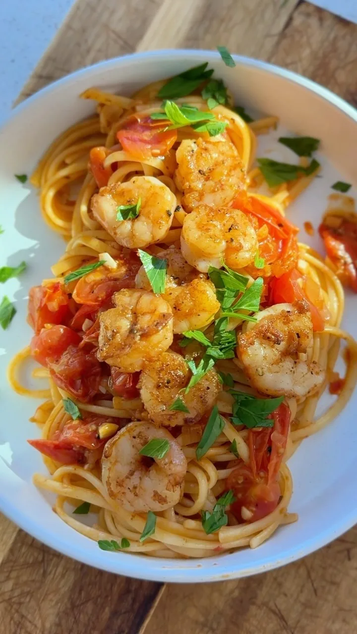 shrimp-cherry-tomato-linguine