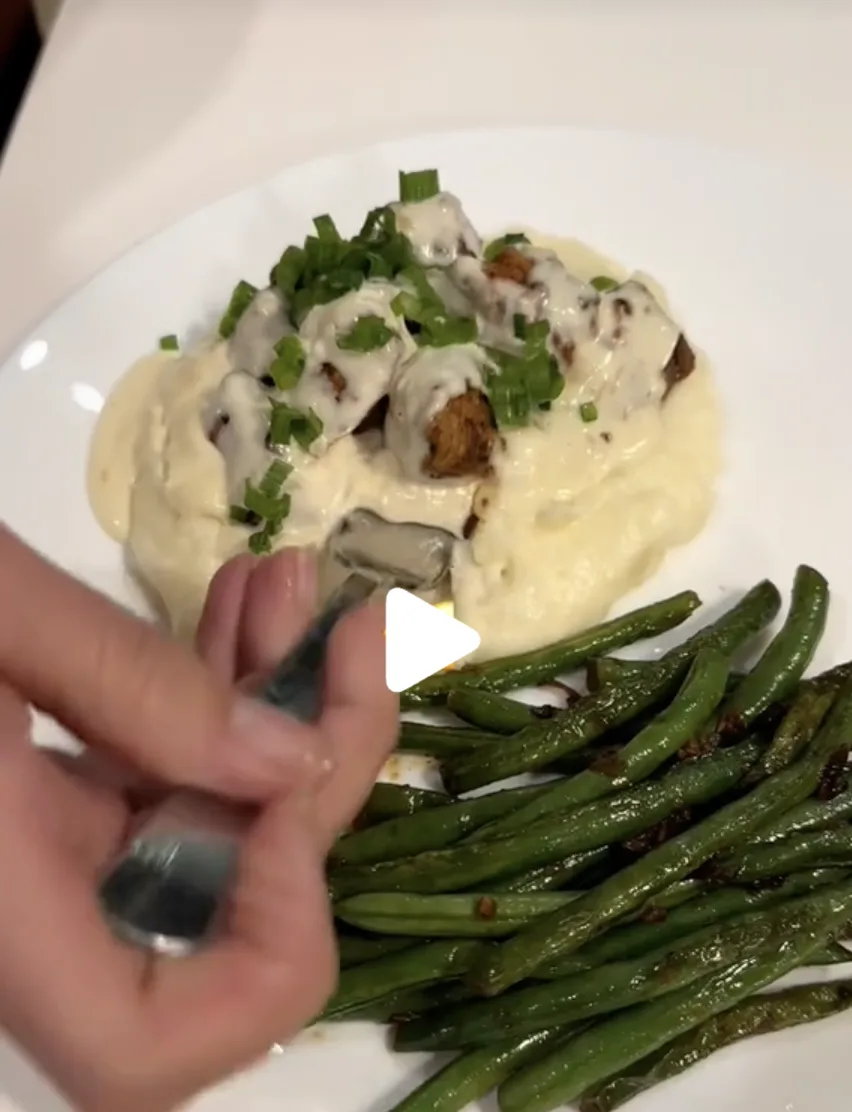 chicken-bites-with-garlic-mash-and-parmesan-cream-sauce
