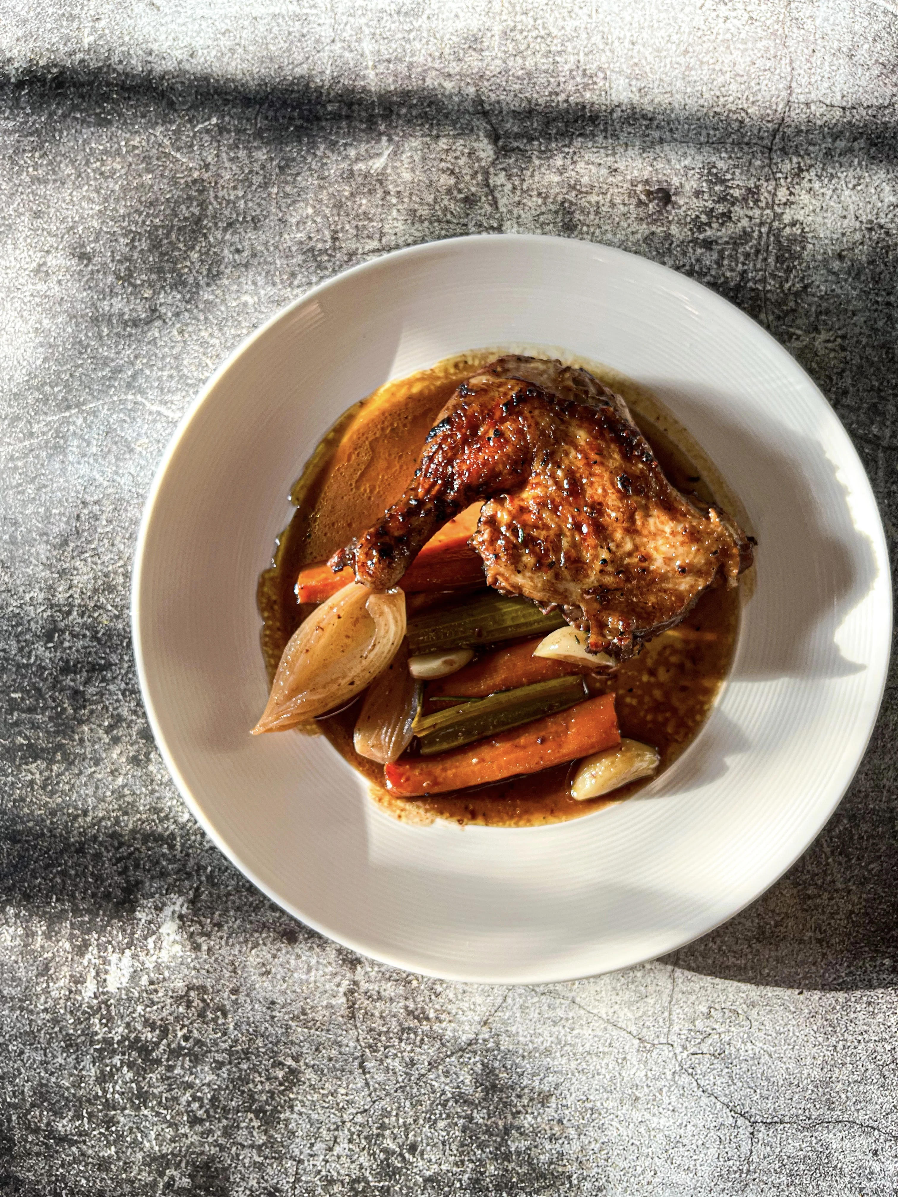 poulet-au-vin-rouge-(-chicken-in-red-wine-sauce)