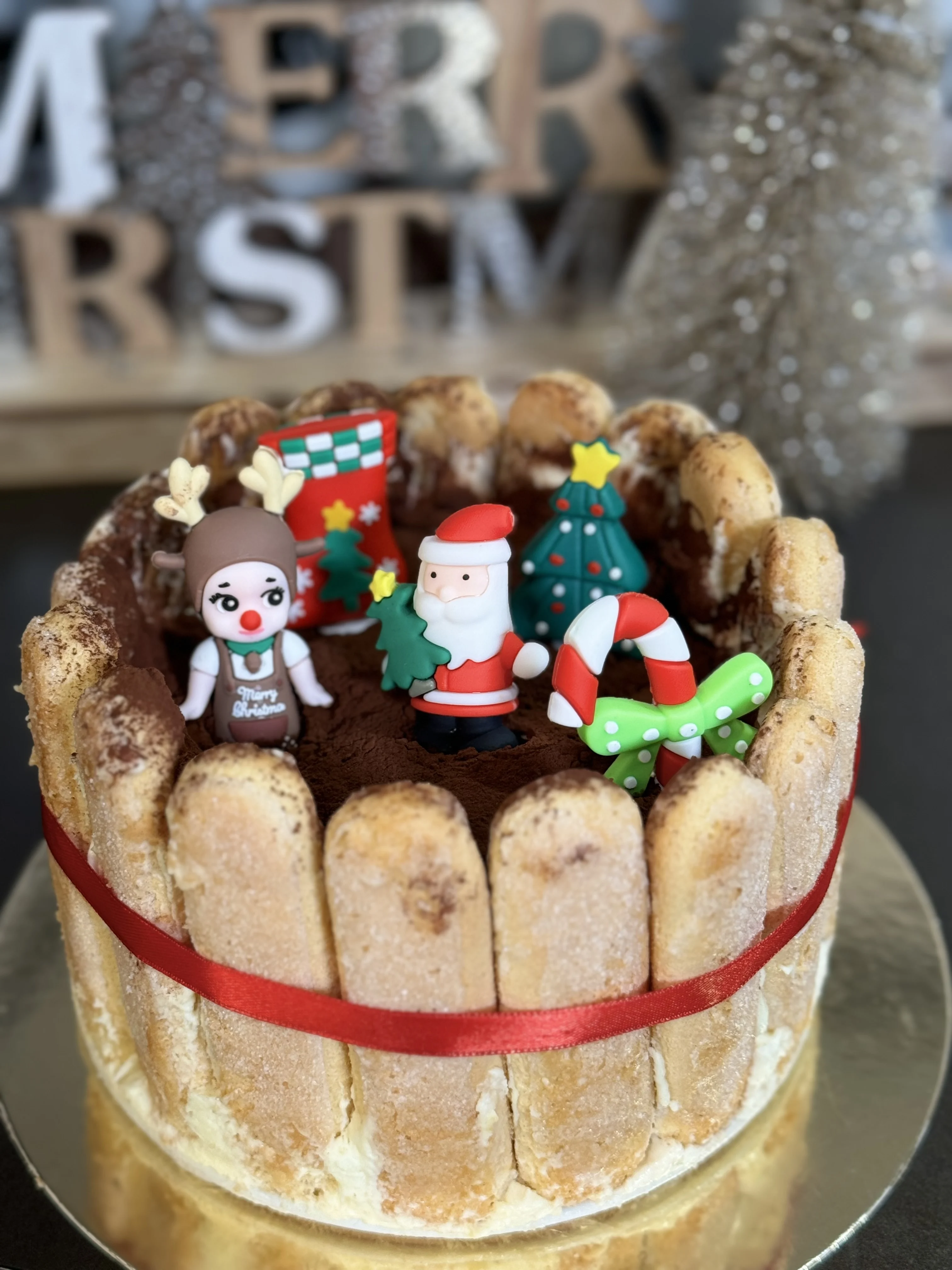 christmas-tiramisu-cake