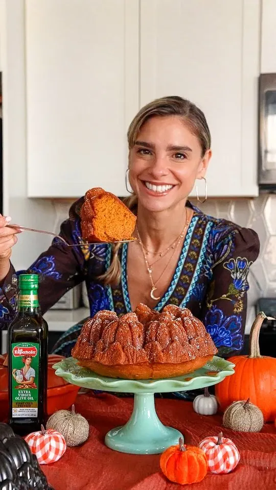 pumpkin-olive-oil-bundt-cake