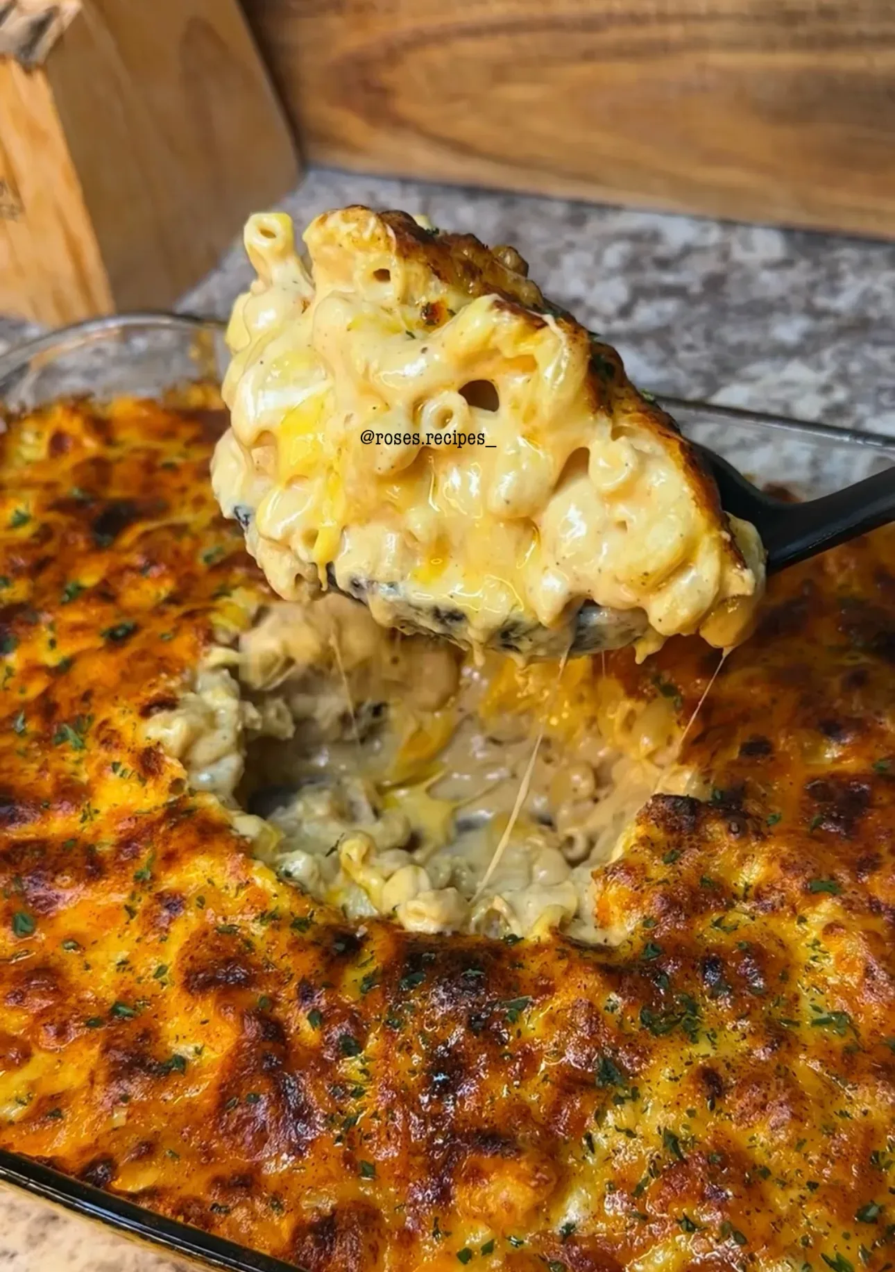 macaroni-and-cheese-pie