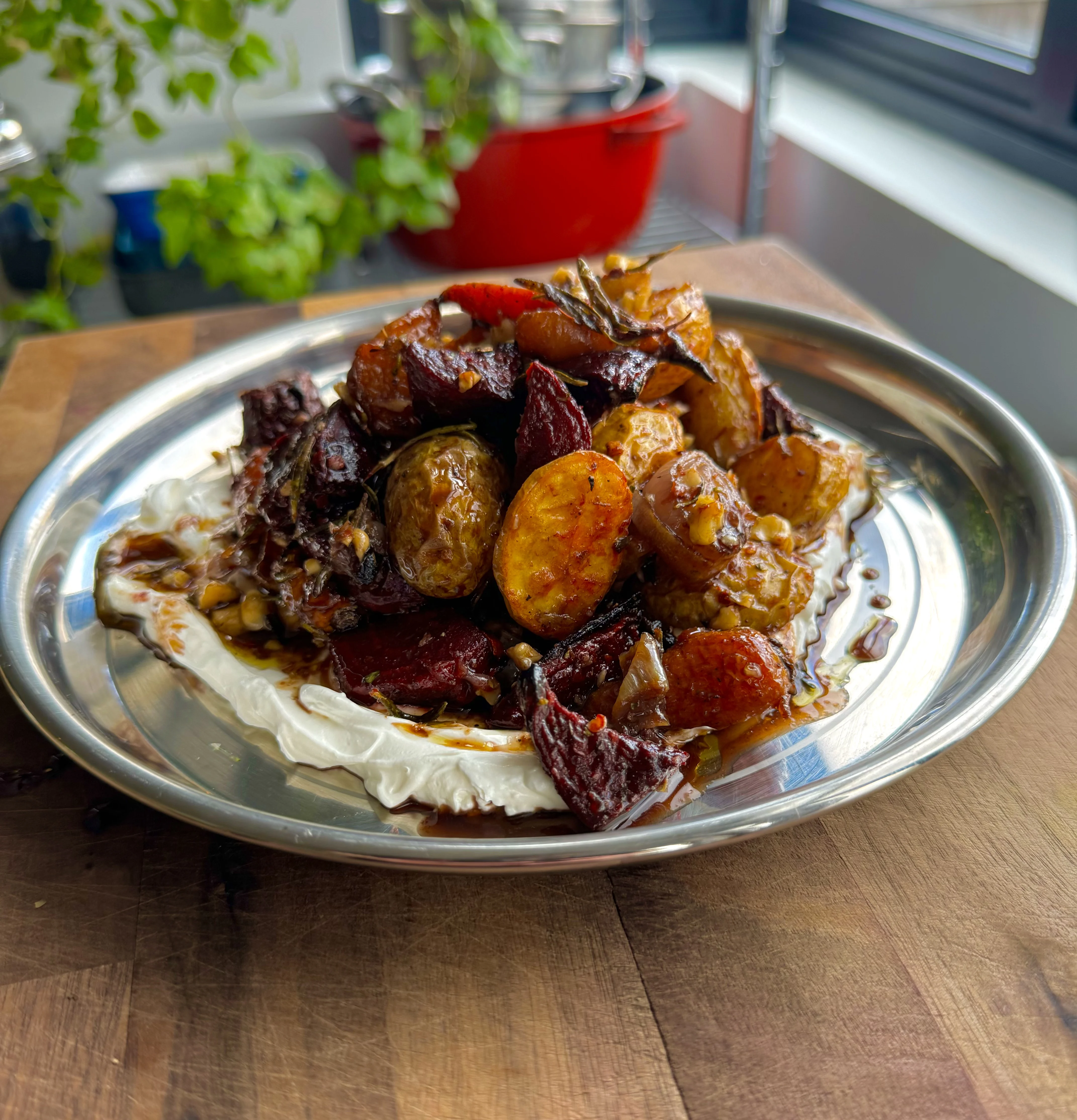 roasted-beetroot-and-veg-on-labneh