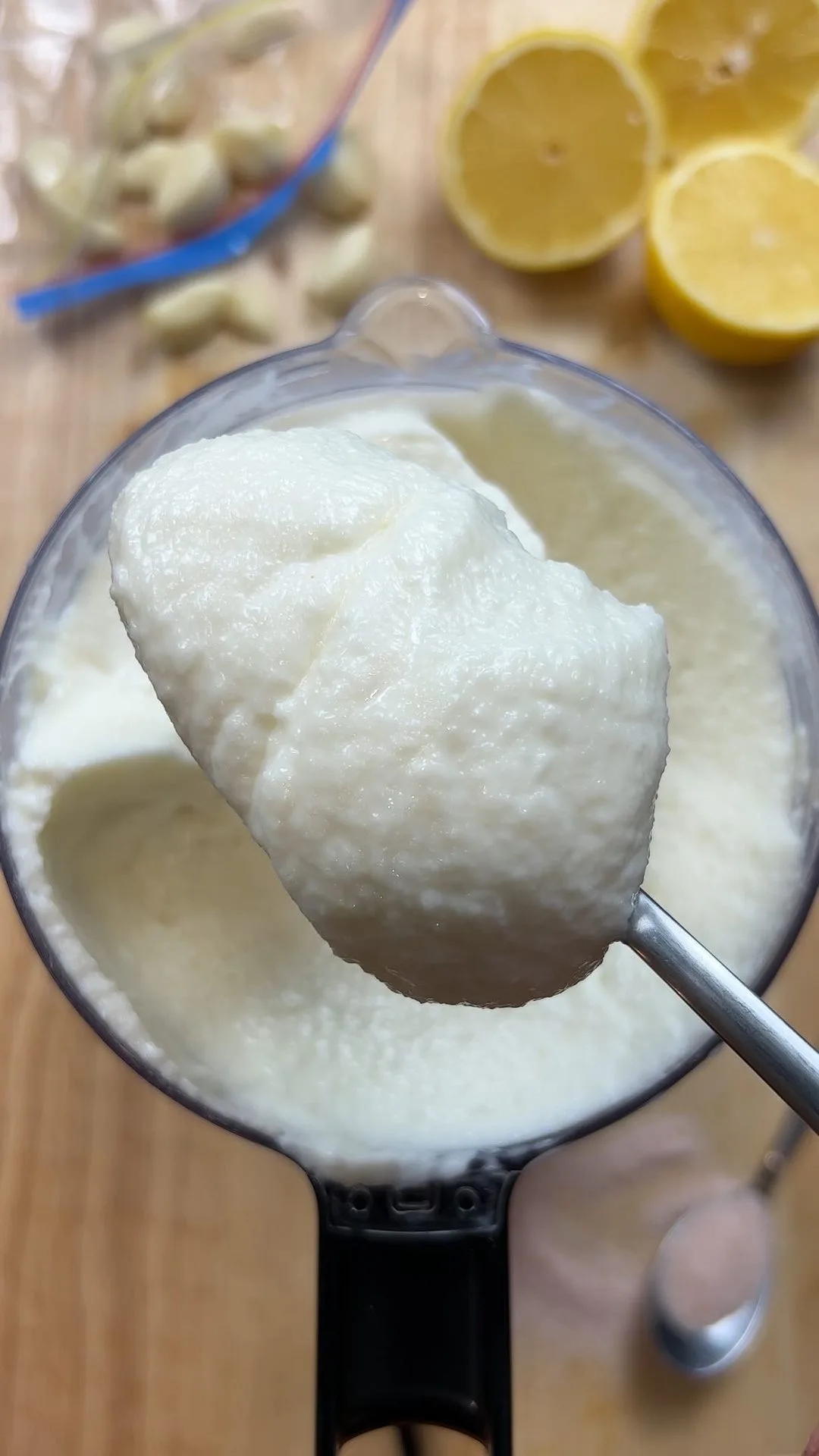 toum-(garlic-sauce)