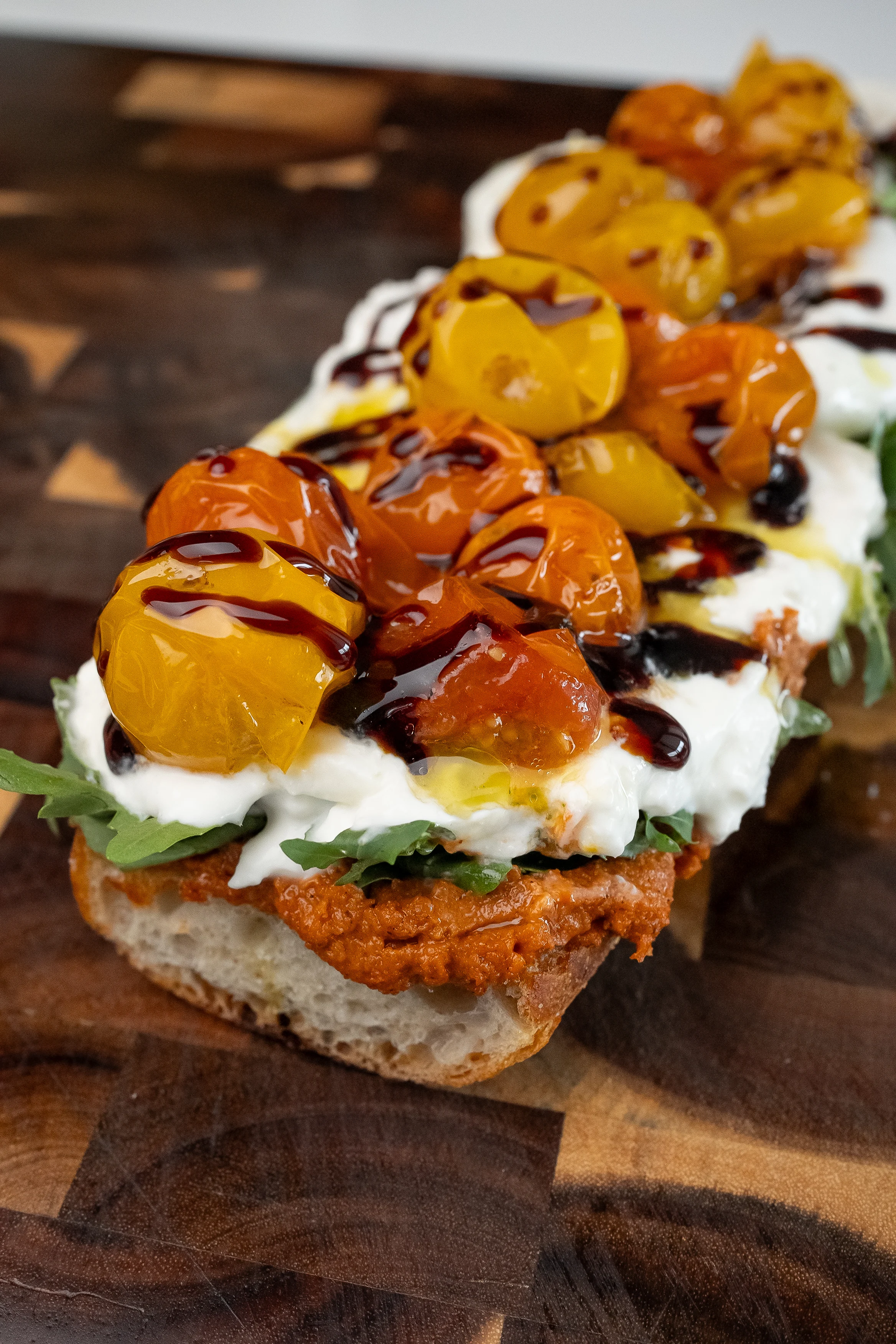 roasted-red-pepper-and-burrata-sandwich-with-cherry-tomato-confit