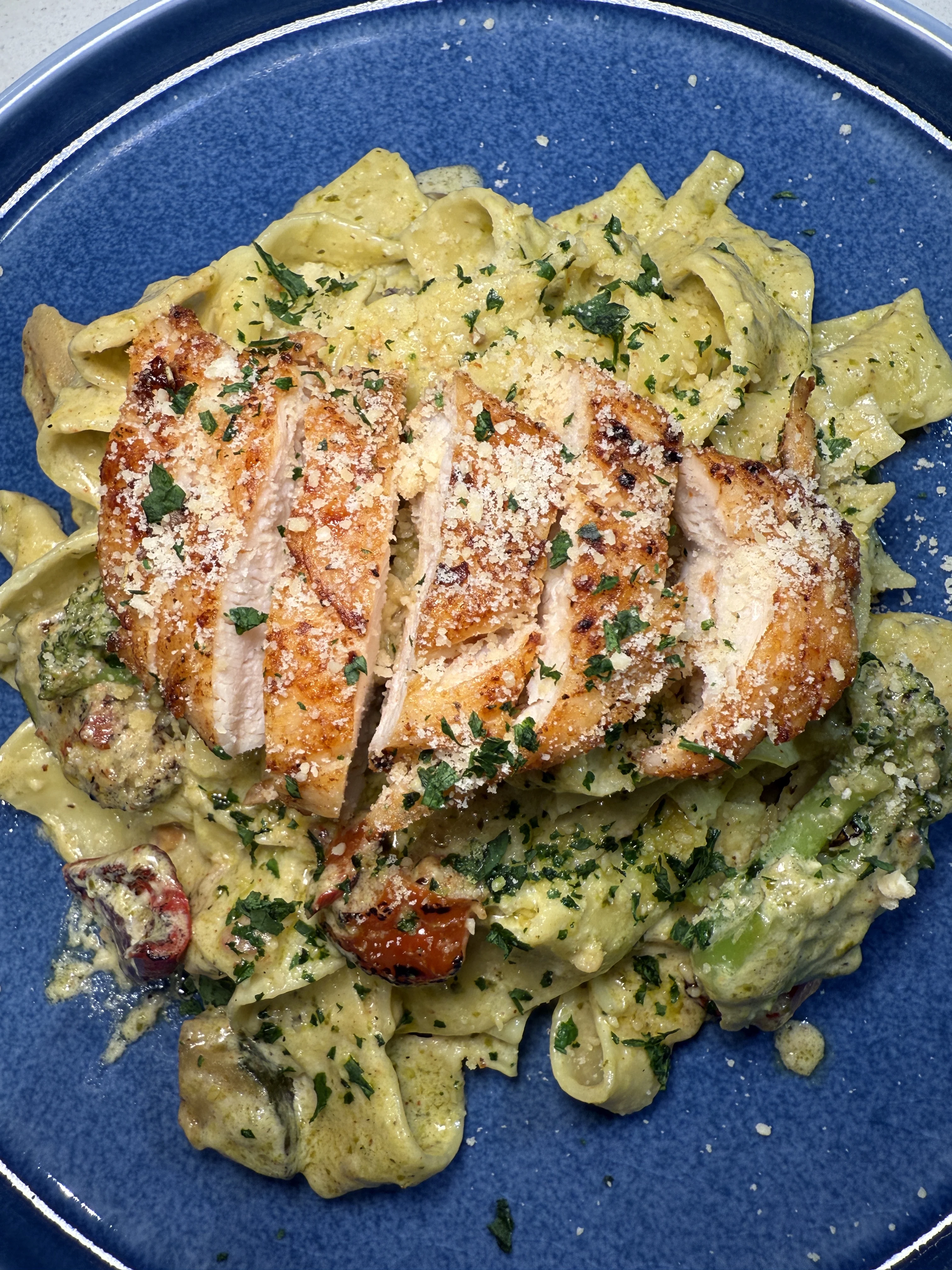 creamy-pesto-chicken-pasta