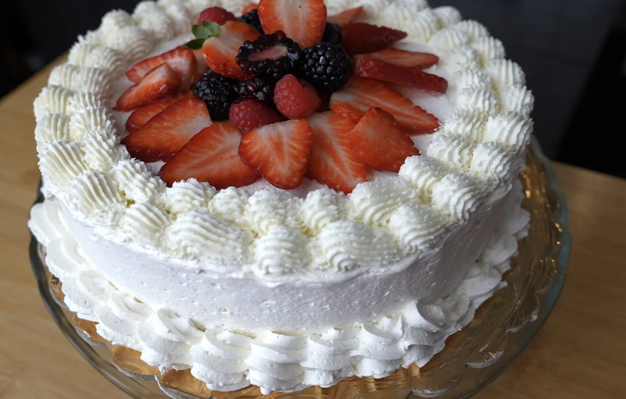 the-most-easy-and-deli-under-10dollar-cake-recipe