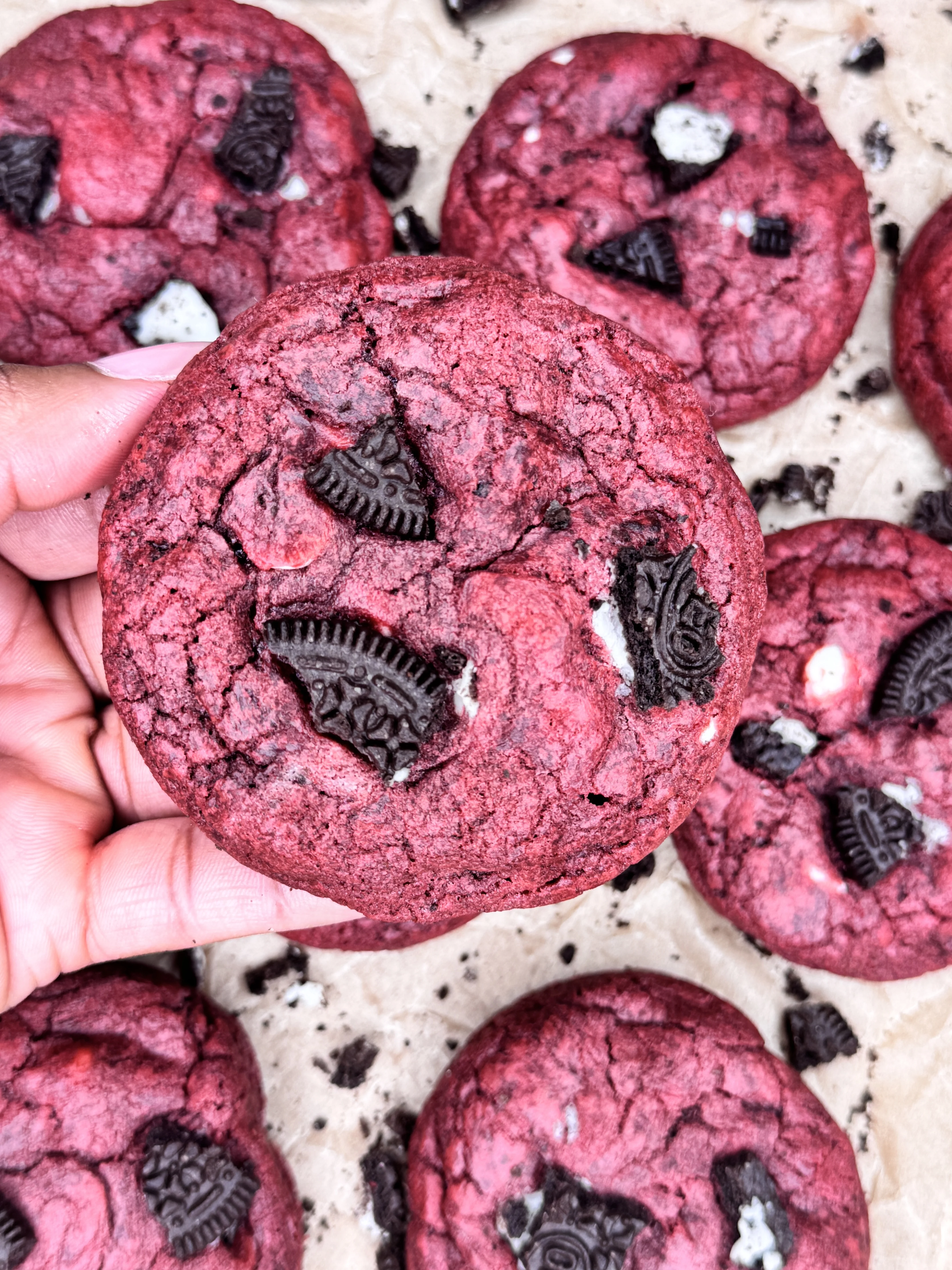 oreo-red-velvet-cookies
