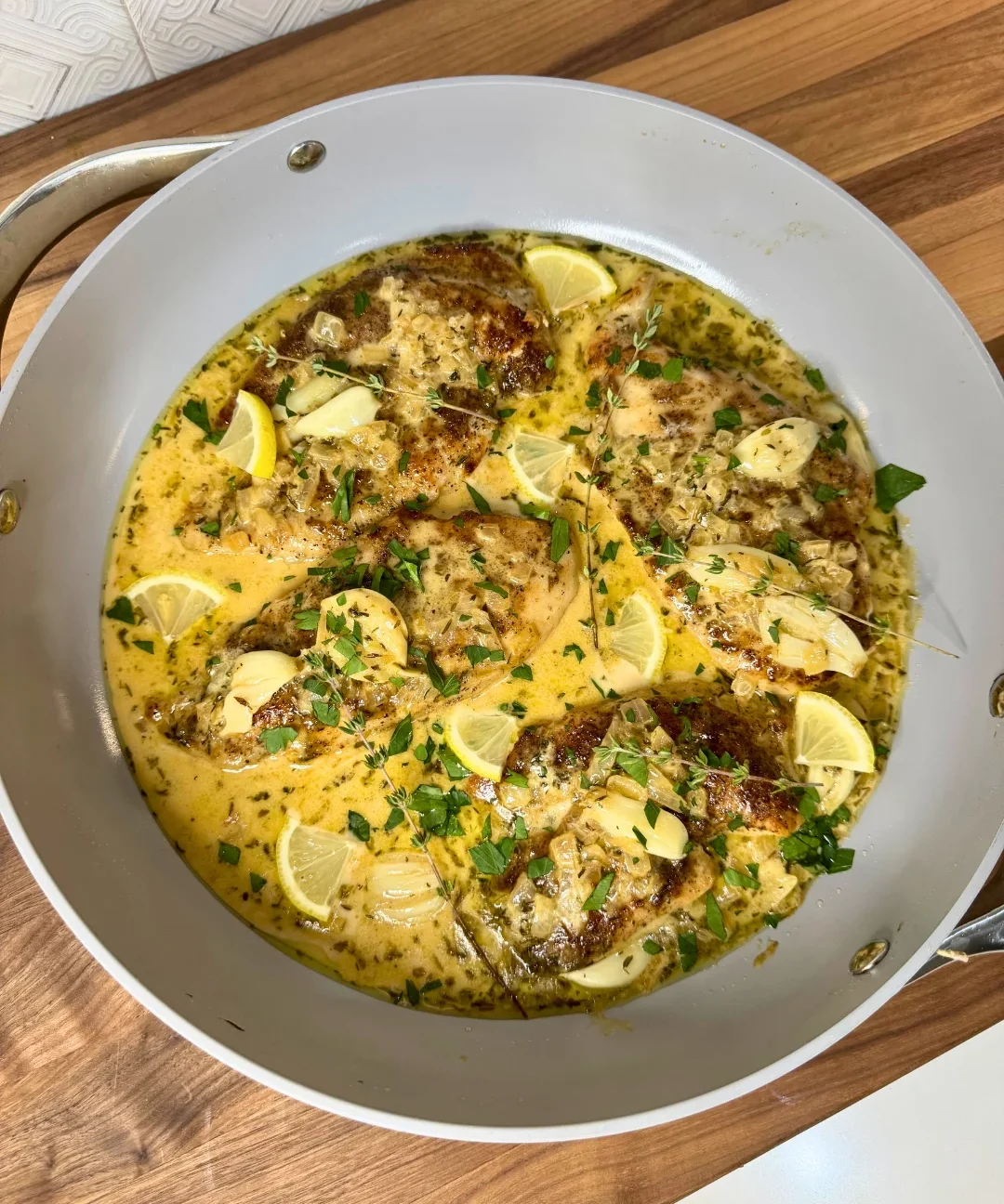 creamy-garlic-chicken-breasts