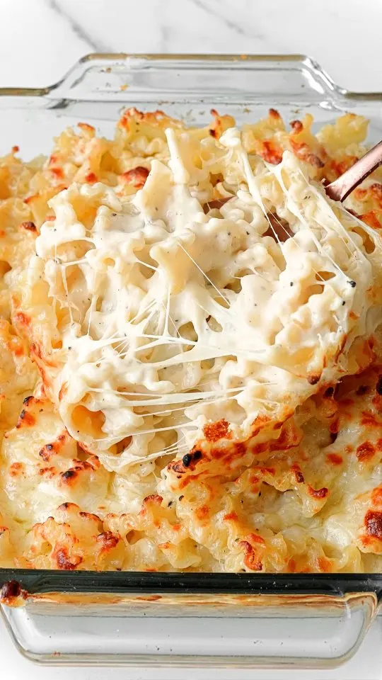 cacio-e-pepe-baked-mac-and-cheese