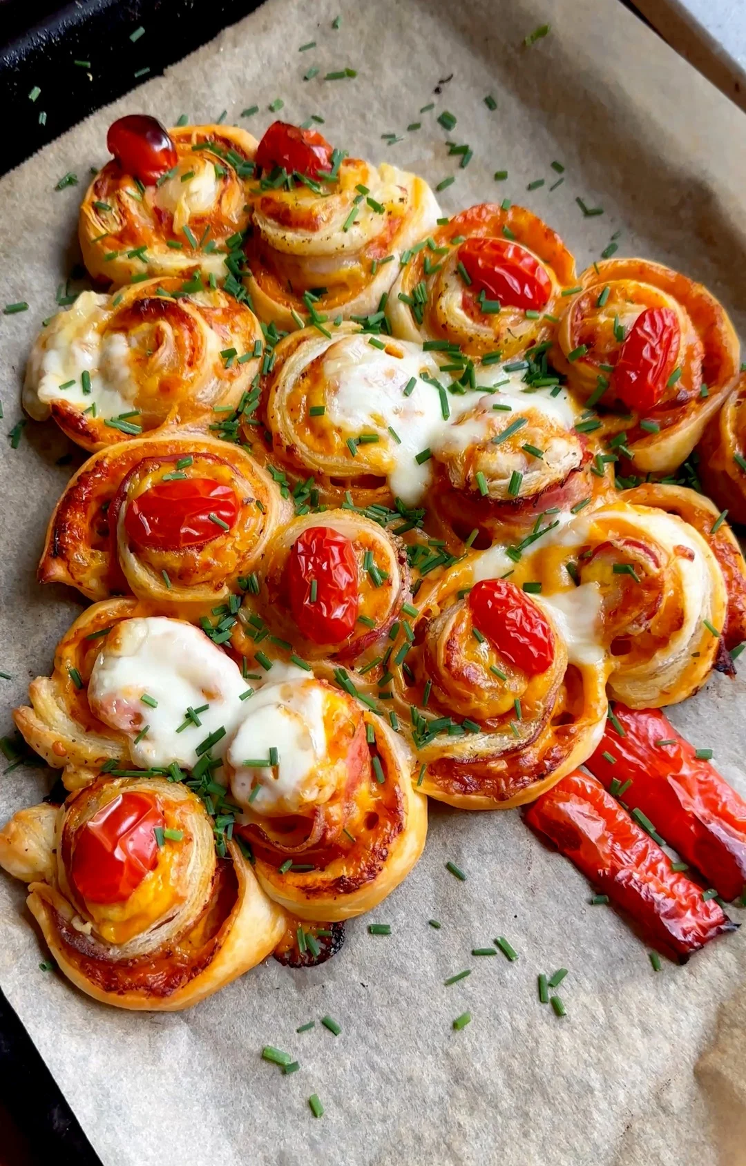 festive-puff-pastry-christmas-tree