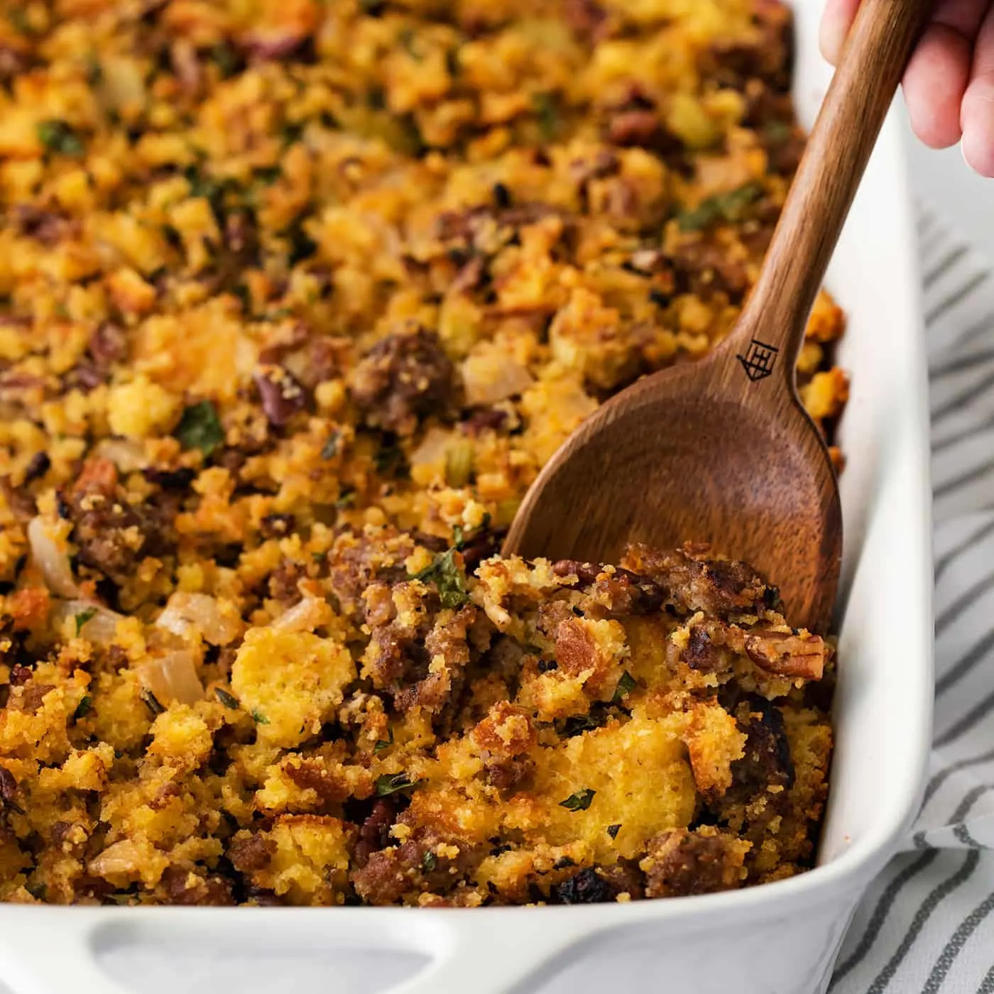 cornbread-sausage-stuffing