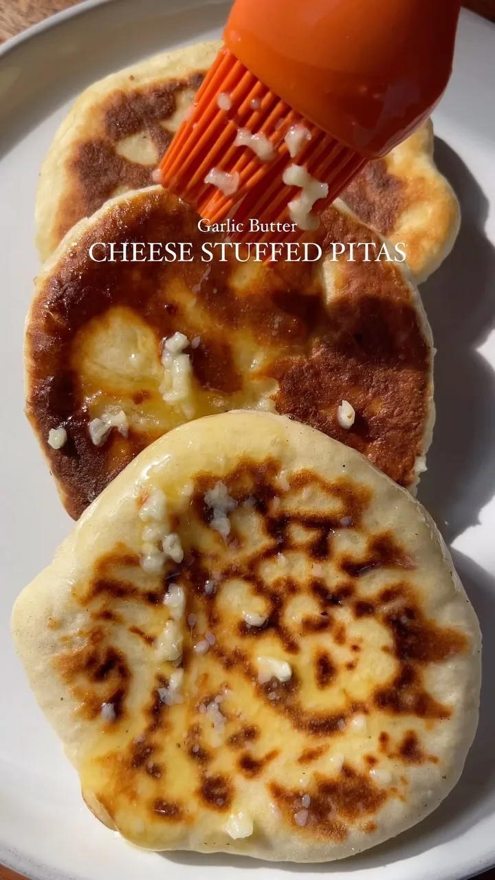 cheese-stuffed-pita