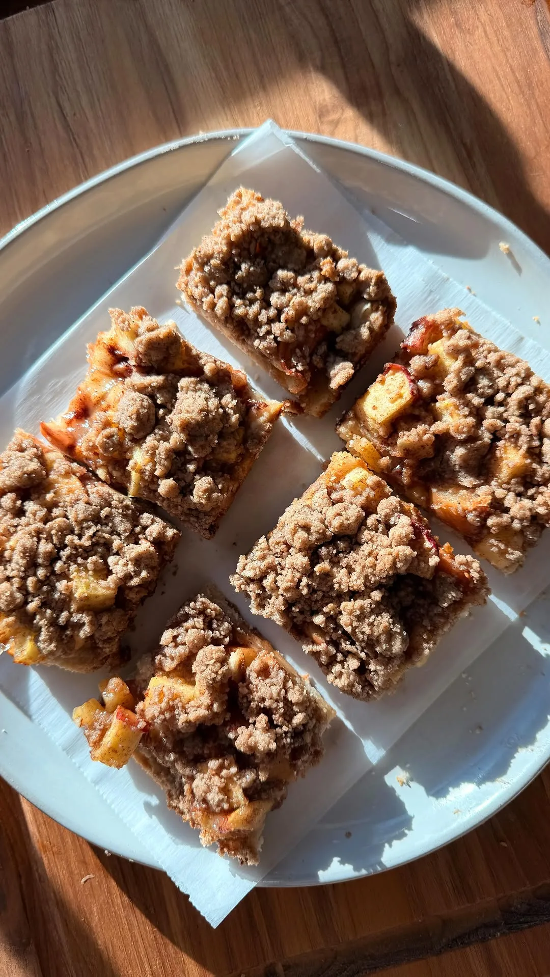 apple-shortbread-crumble-bars