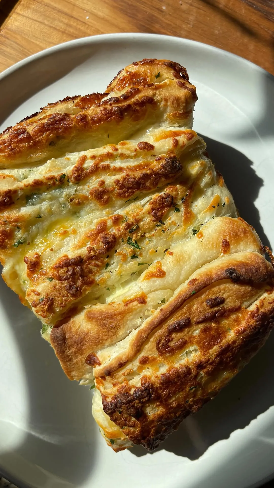 cheesy-pull-apart-bread