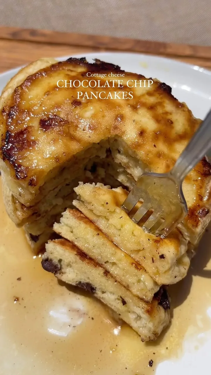 chocolate-chip-pancakes