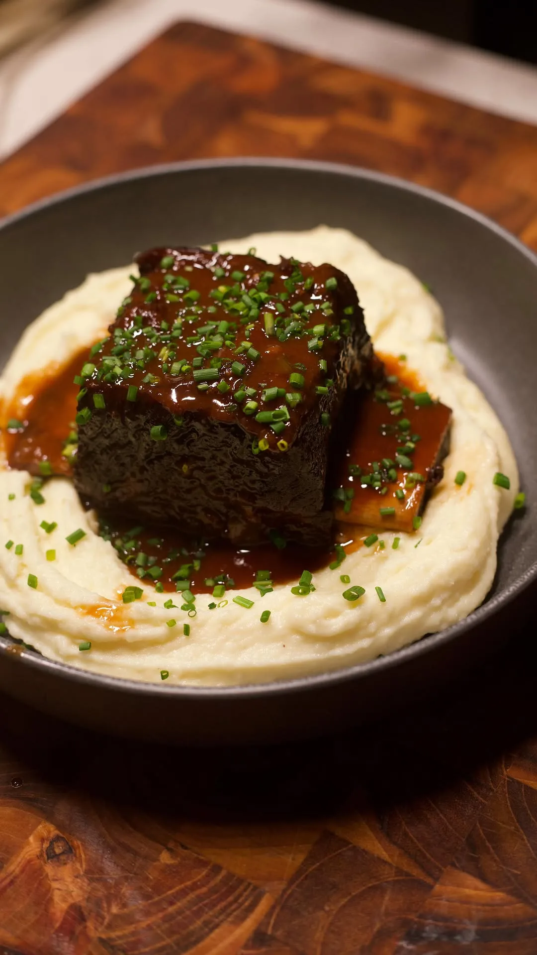 pomegranate-braised-short-ribs