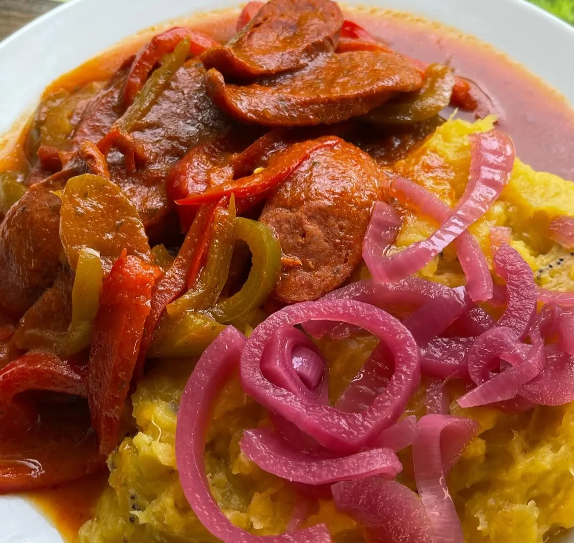 dominican-salami-guisado