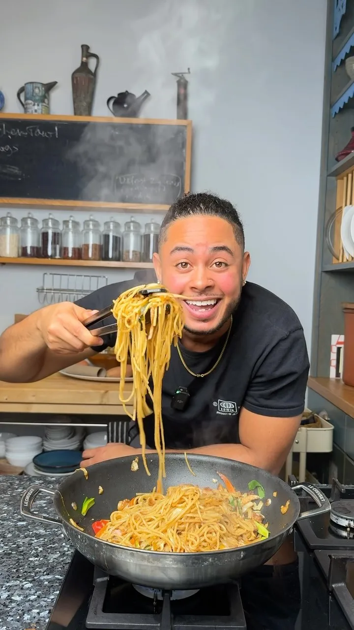stir-fried-spaghetti-with-chicken