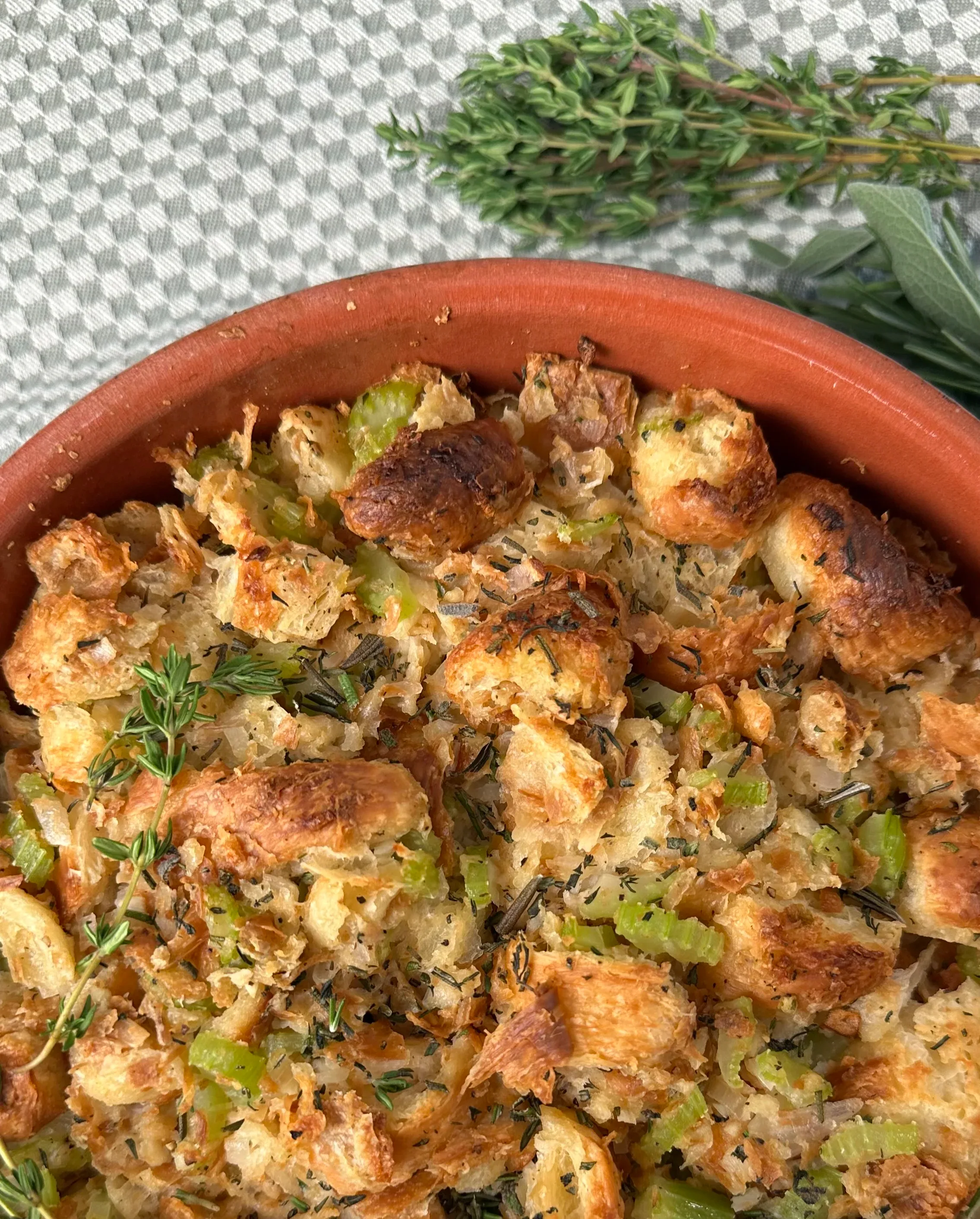 buttery-croissant-stuffing