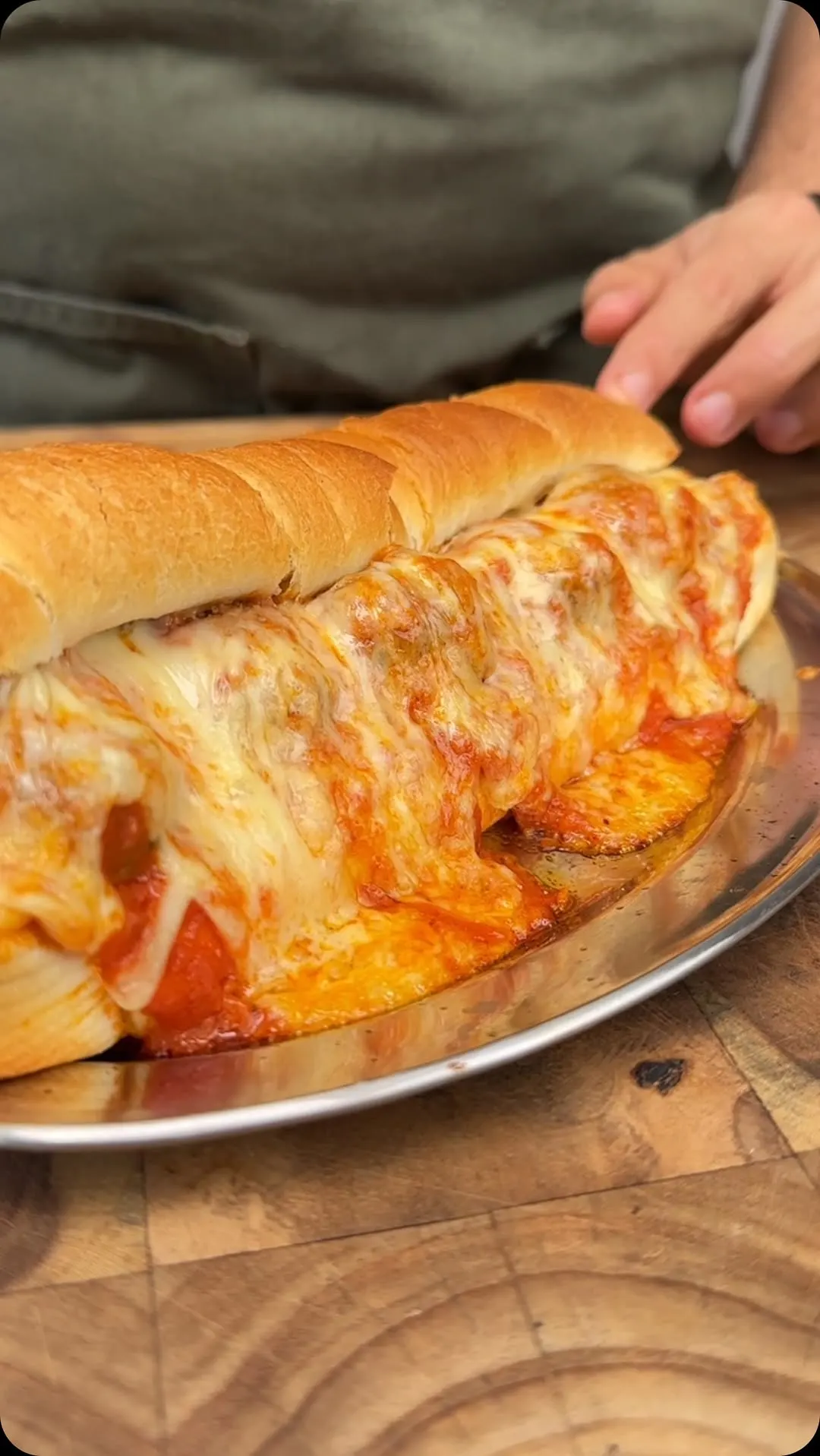 sanduche-de-albondigas-con-tomate-meatball-sandwich-with-tomato