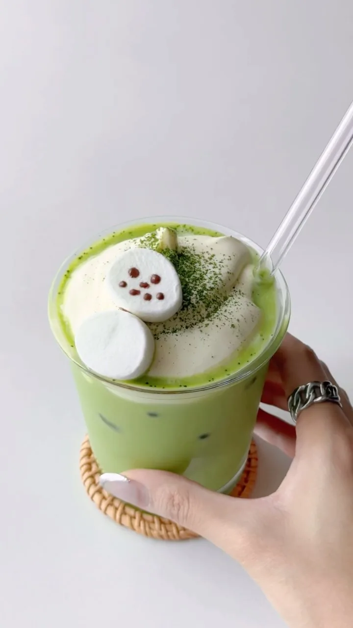 white-chocolate-matcha-latte