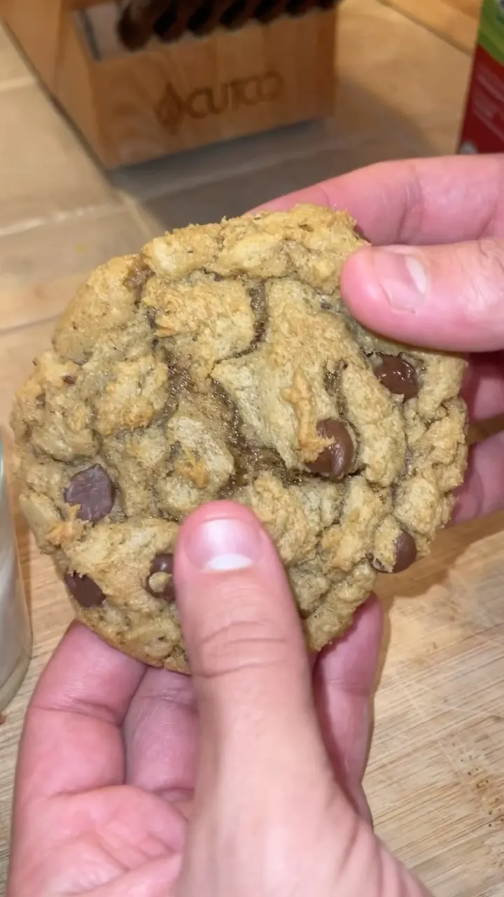 chocolate-chip-cookies