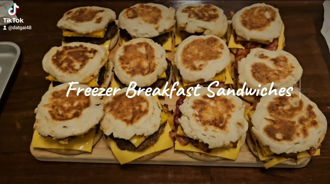 freezer-friendly-breakfast-sandwiches