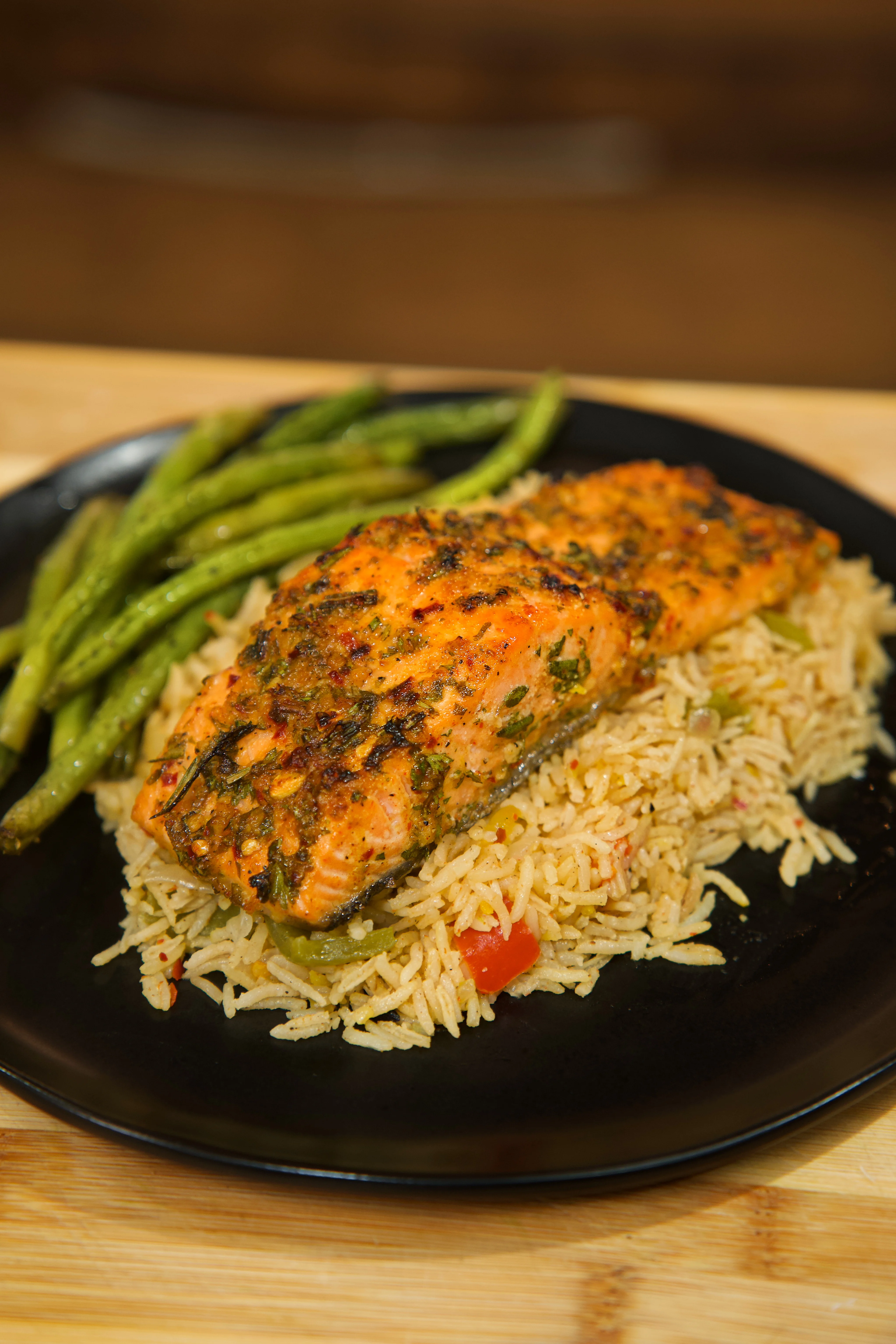 oven-baked-salmon-with-green-beans-and-rice