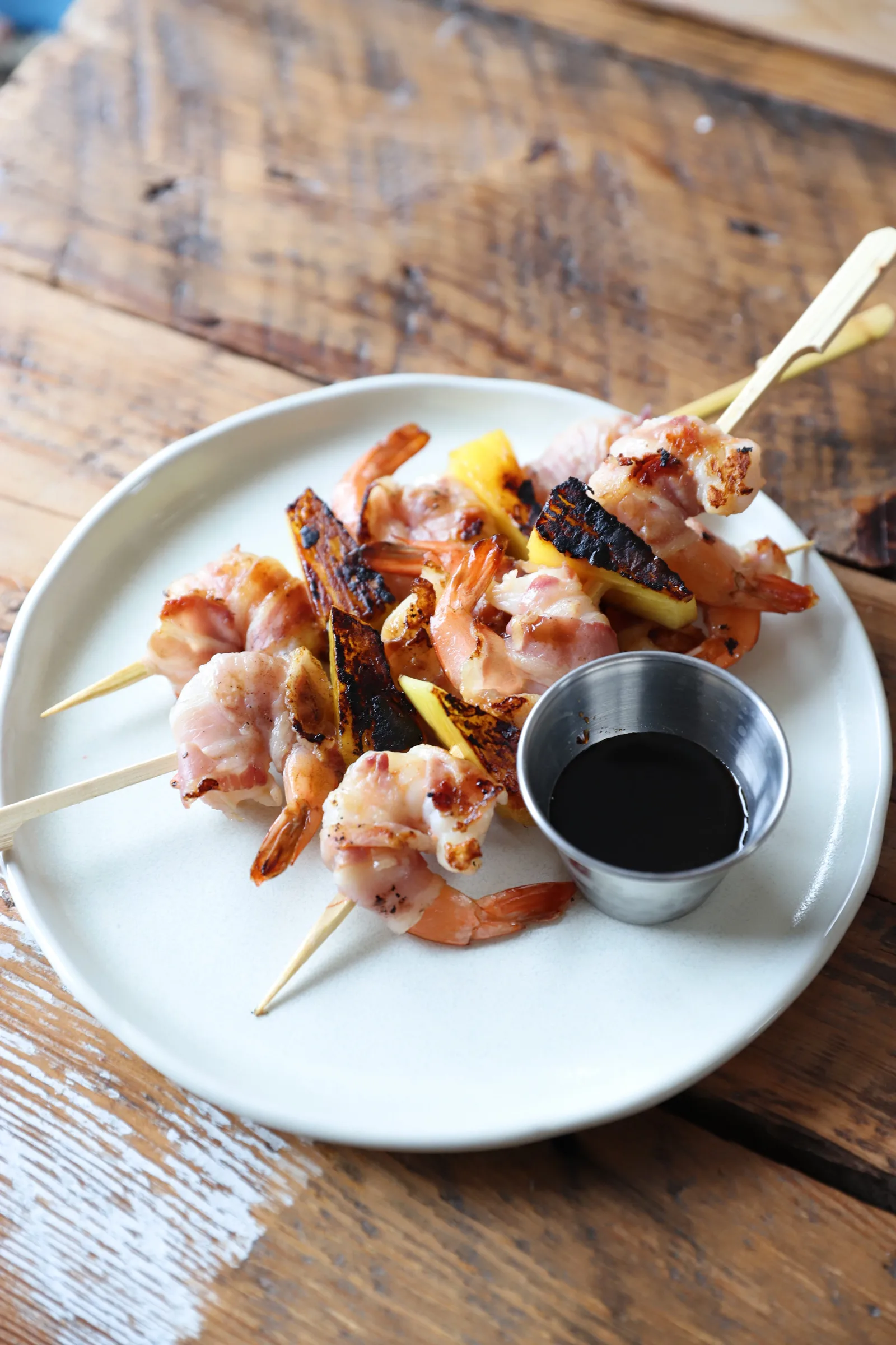 grilled-prosciutto-wrapped-shrimp-skewers