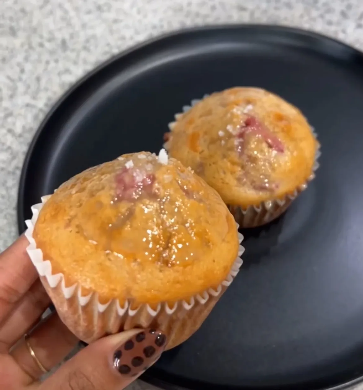 raspberry-protein-muffins