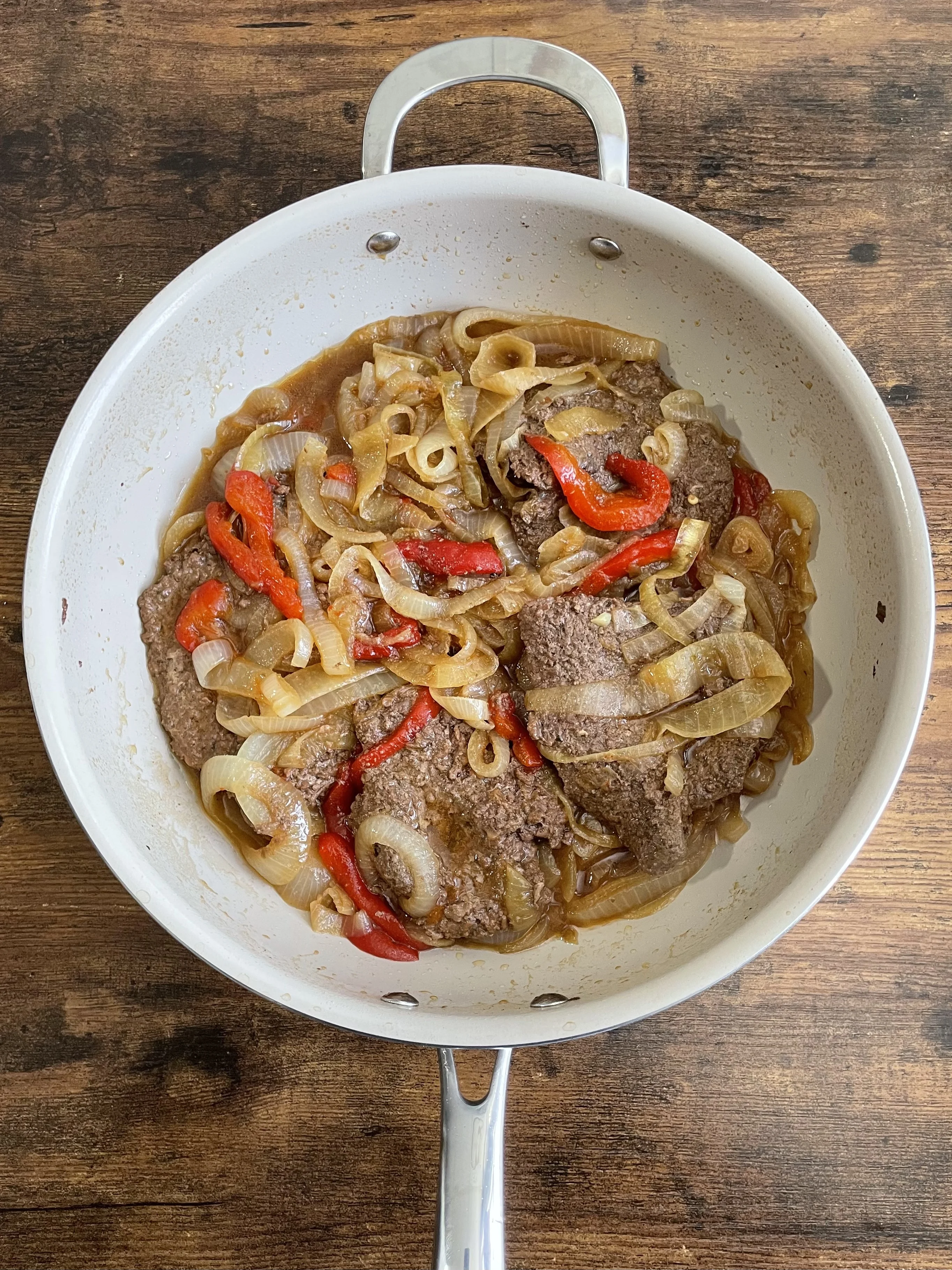 fusion-bistec-encebollado