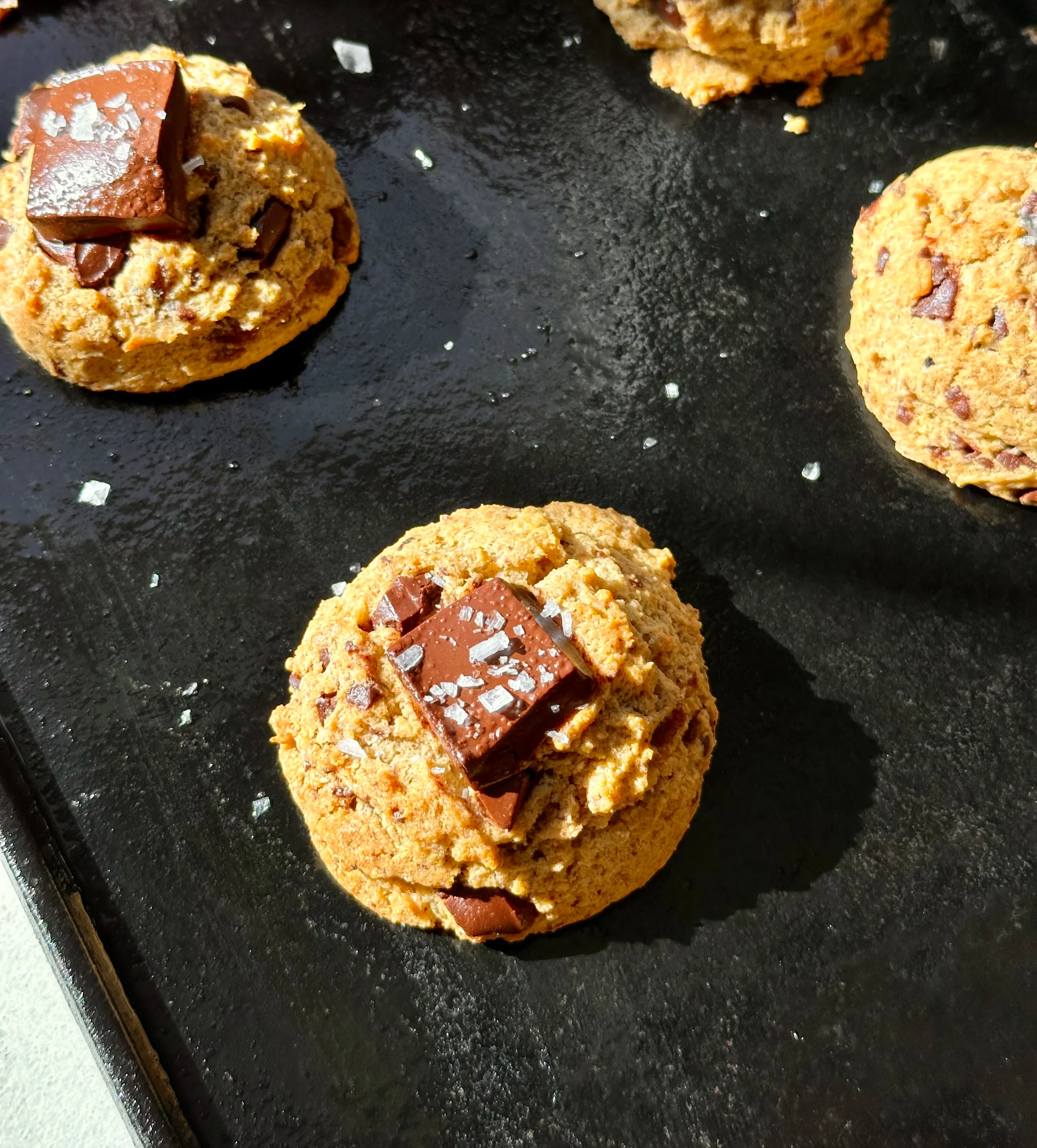 date-sweetened-chocolate-chunk-cookies
