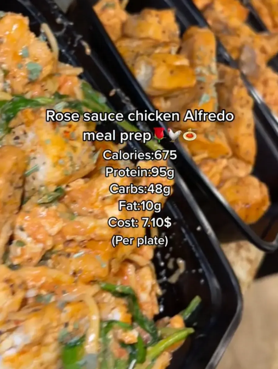 chicken-alfredo-rose-pasta-meal-prep