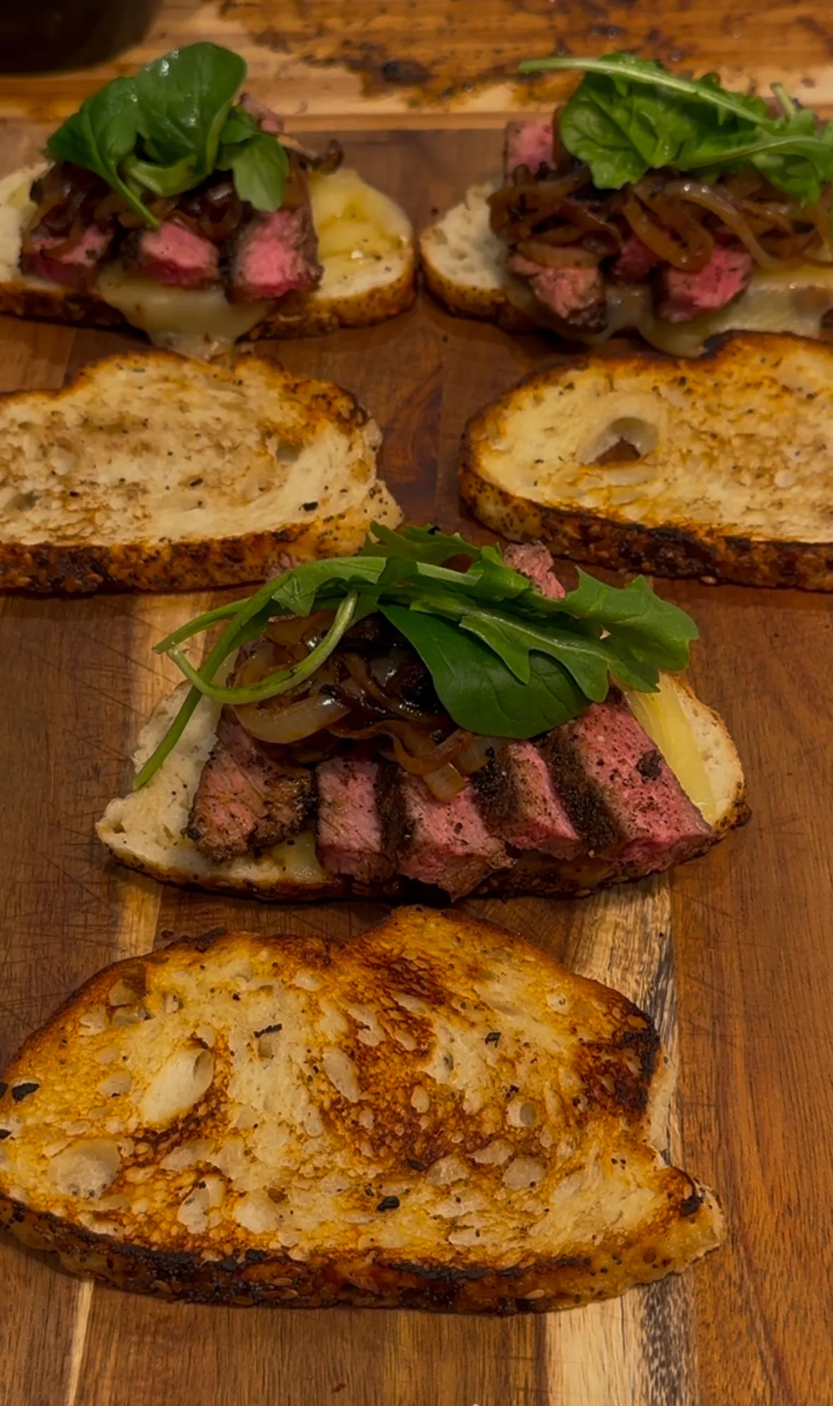 rosemary-garlic-steak-sandwiches