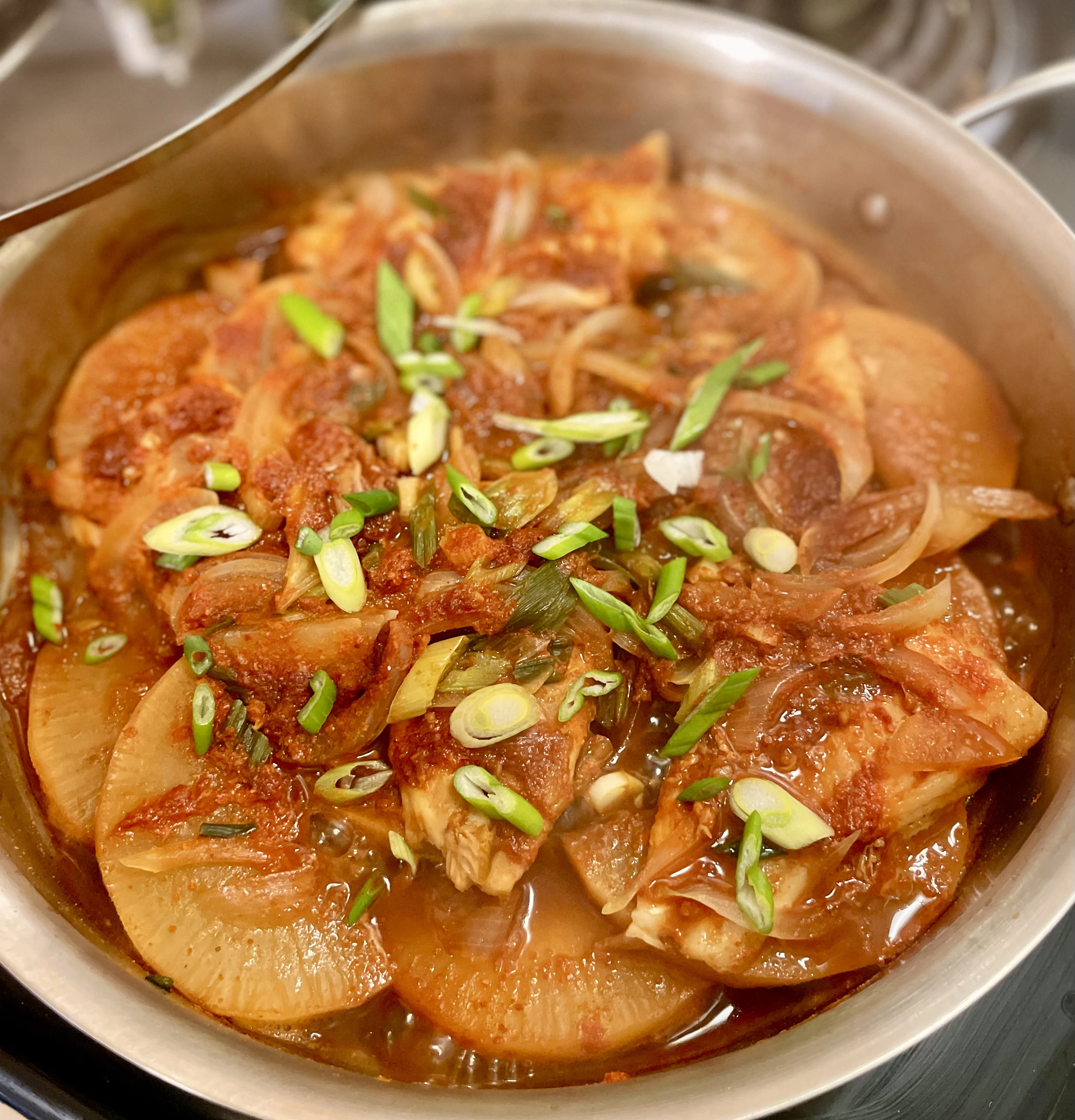 korean-chili-braised-fish-a-one-pan-"rice-thief"!