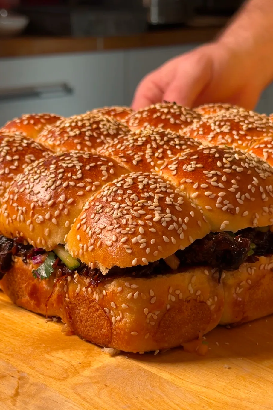 sweet-and-spicy-beef-sliders
