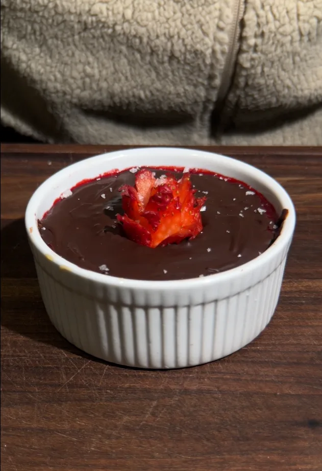 raspberry-chocolate-blended-overnight-oats