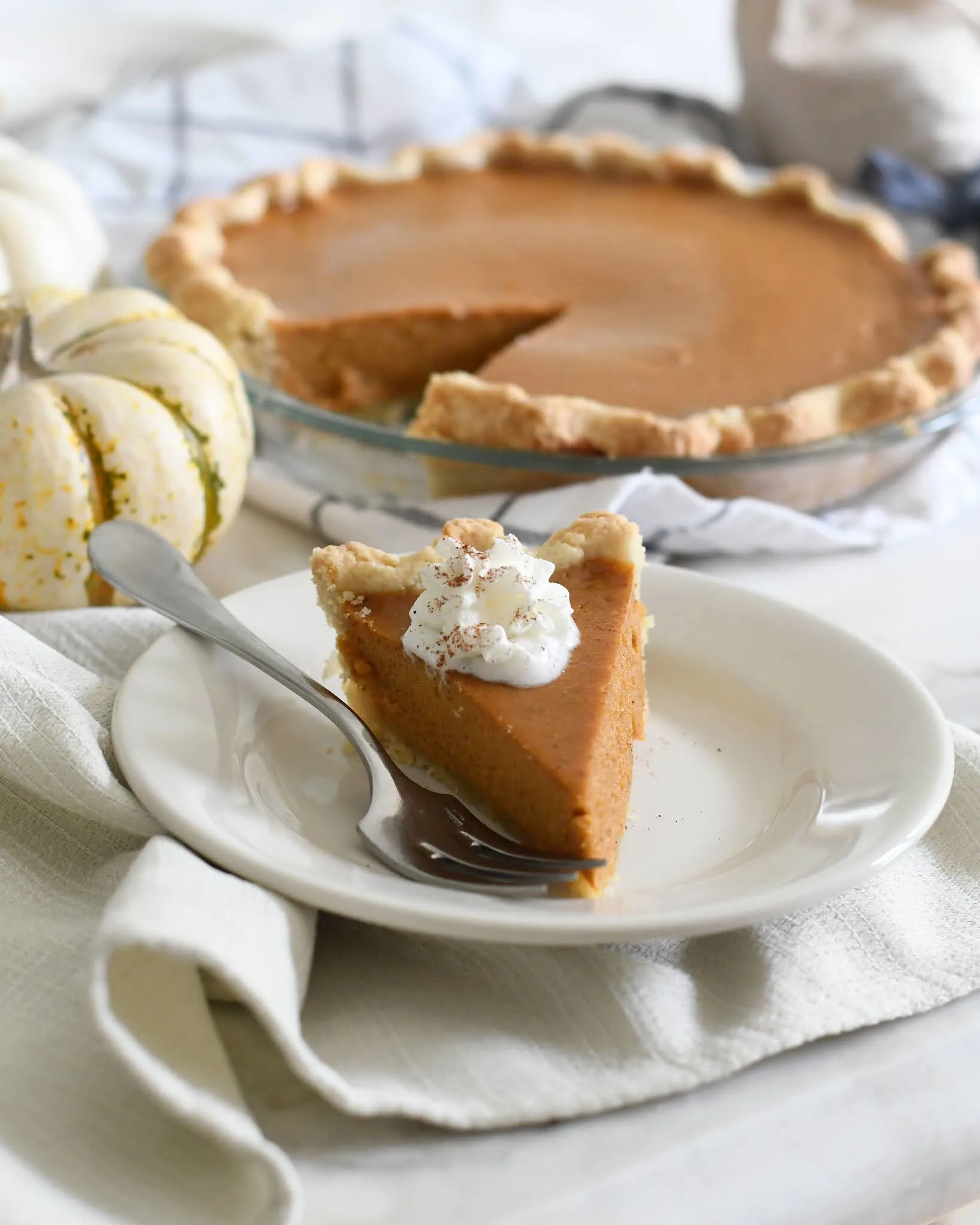 the-best-homemade-pumpkin-pie-from-scratch